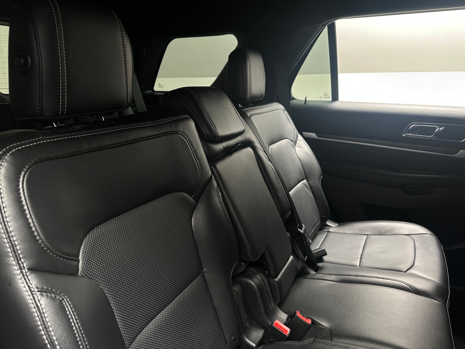 Thumbnail: 2018 Ford Explorer - 5