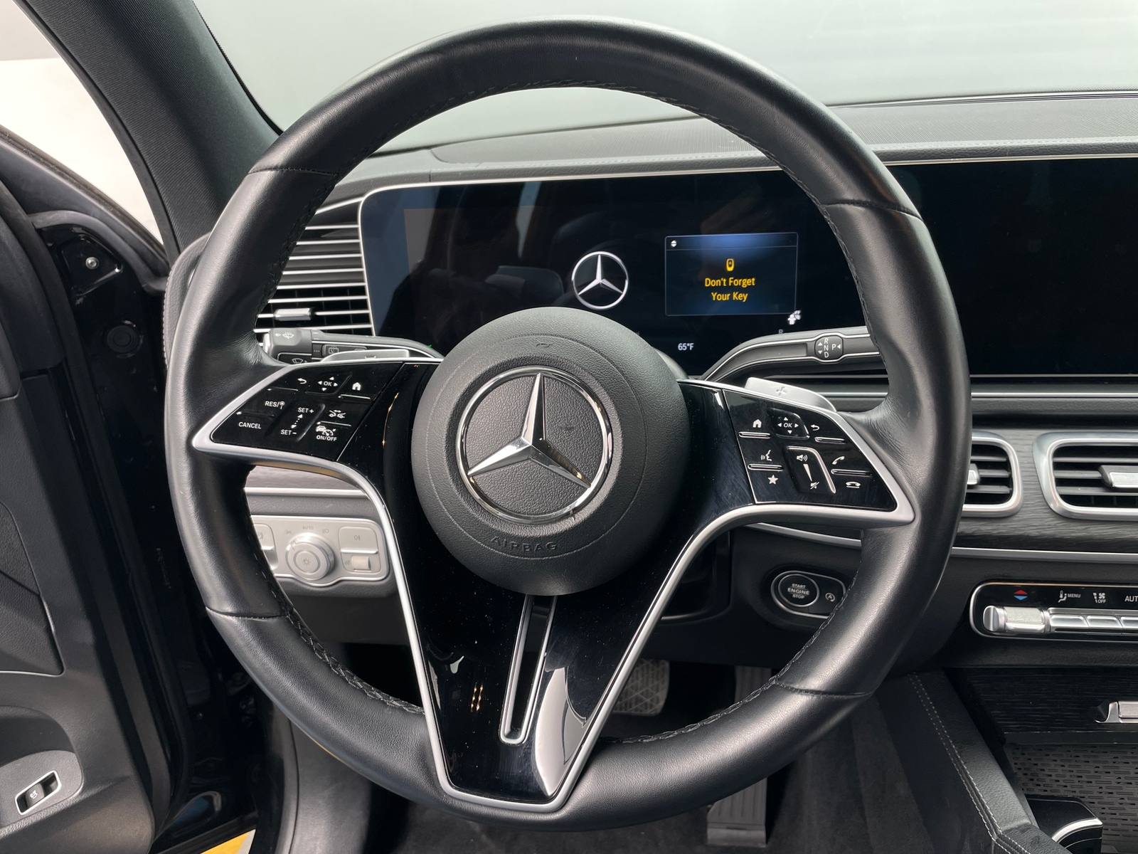 Thumbnail: 2024 Mercedes-Benz GLS - 4