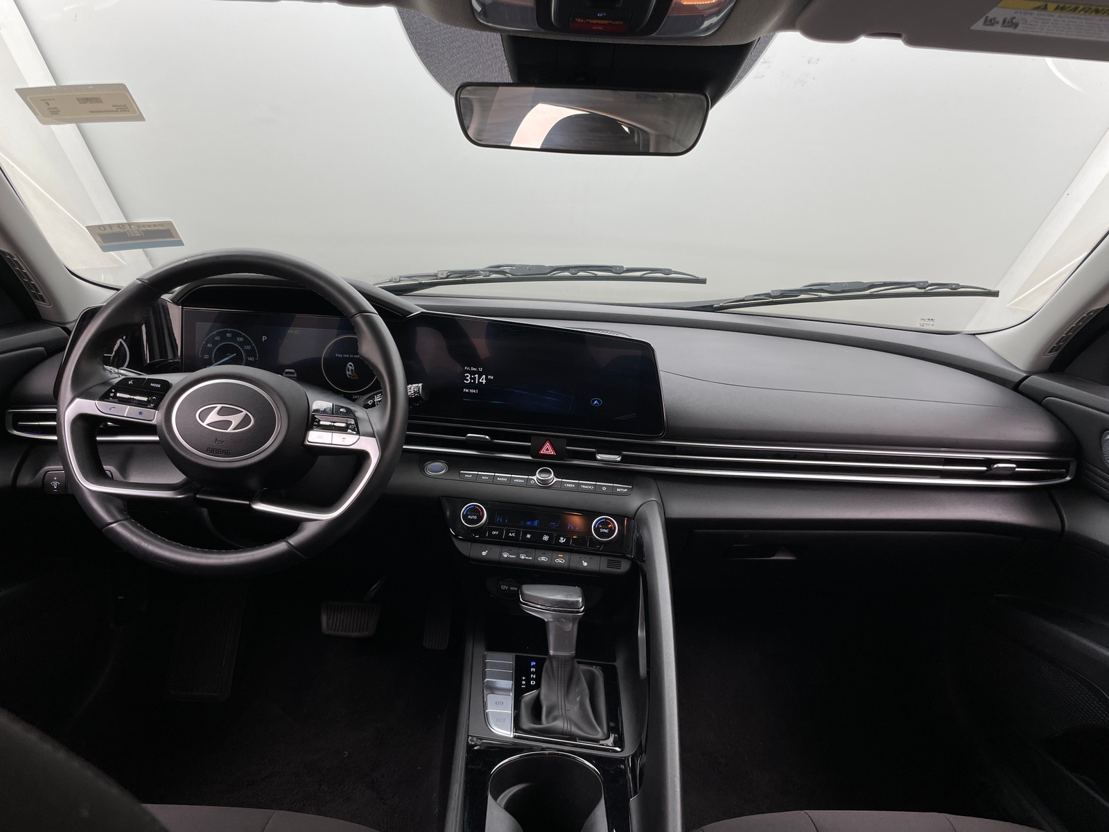 Thumbnail: 2025 Hyundai Elantra - 3