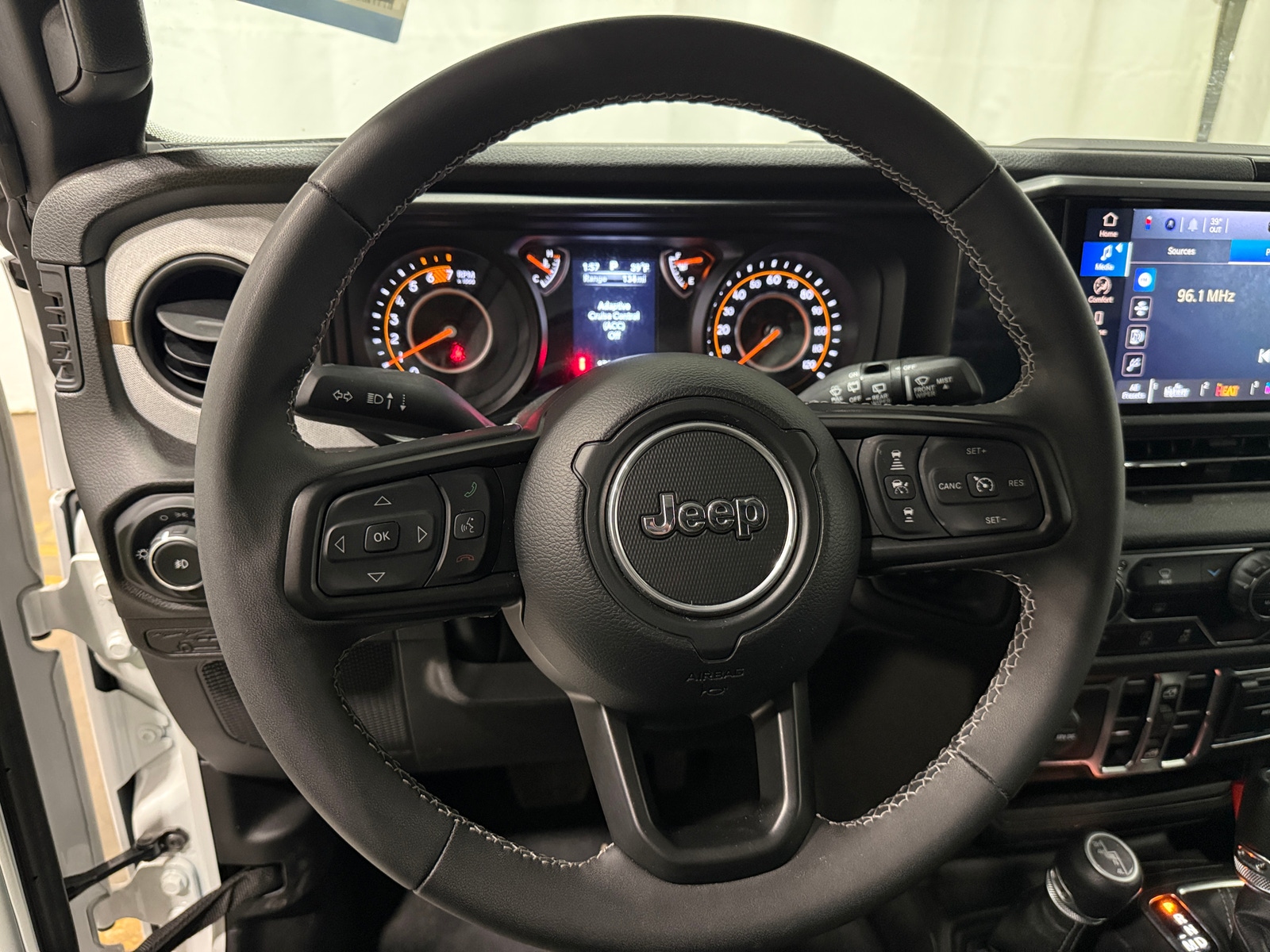 Thumbnail: 2025 Jeep Wrangler - 5