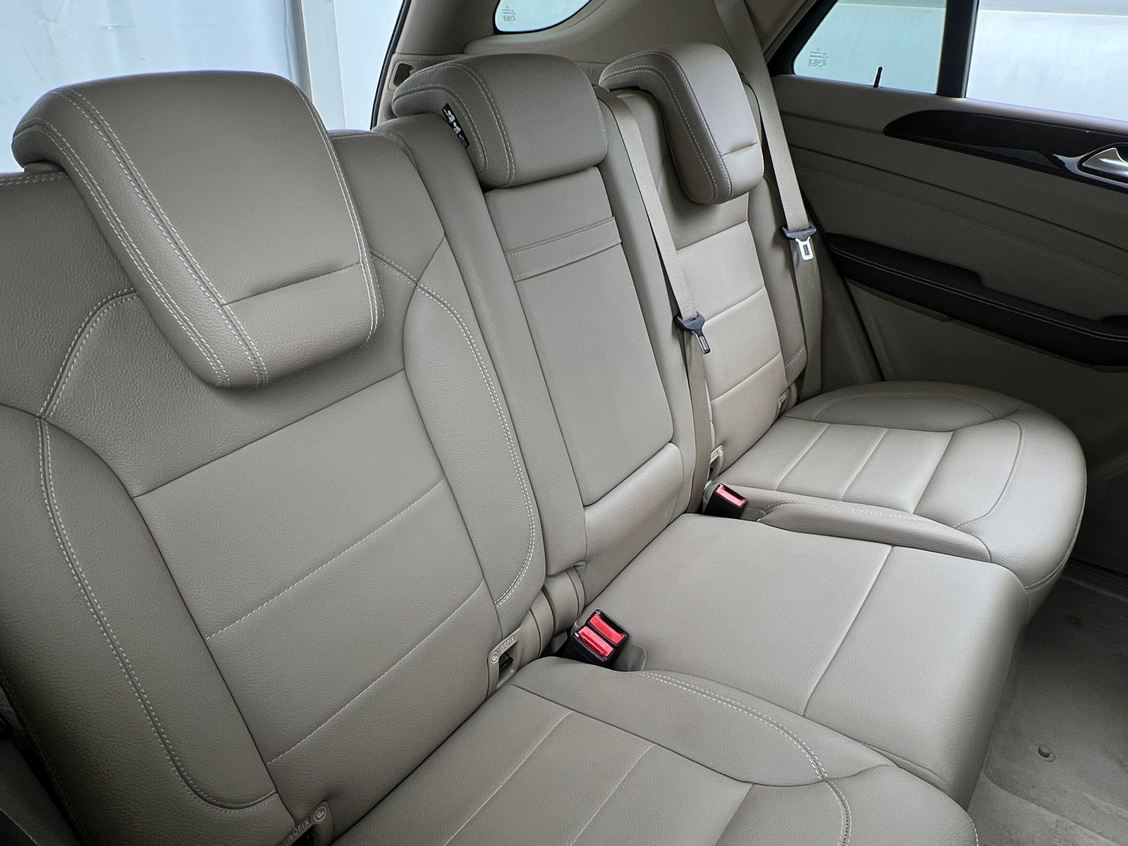 Thumbnail: 2012 Mercedes-Benz M-Class - 5