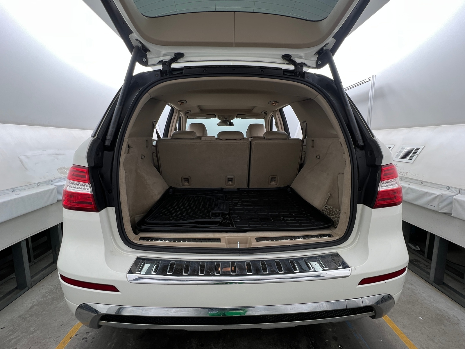 Thumbnail: 2012 Mercedes-Benz M-Class - 6