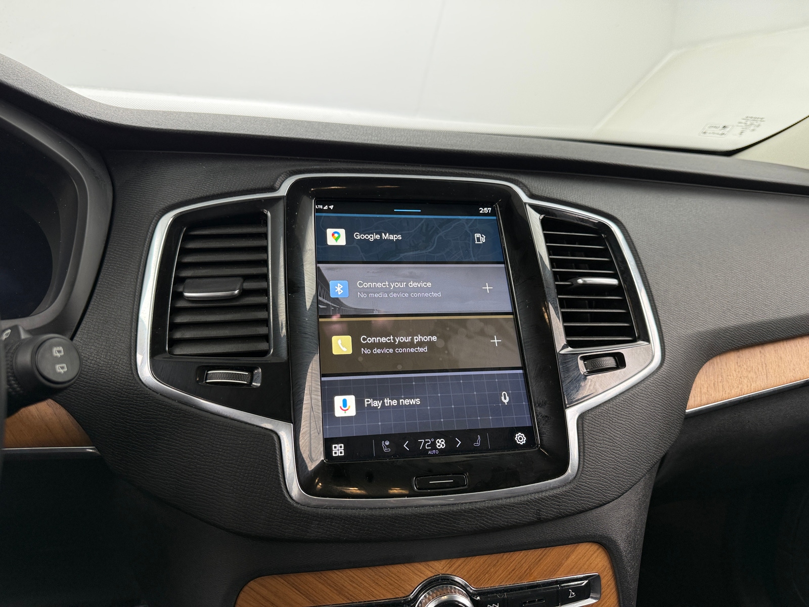 Thumbnail: 2025 Volvo XC90 - 3