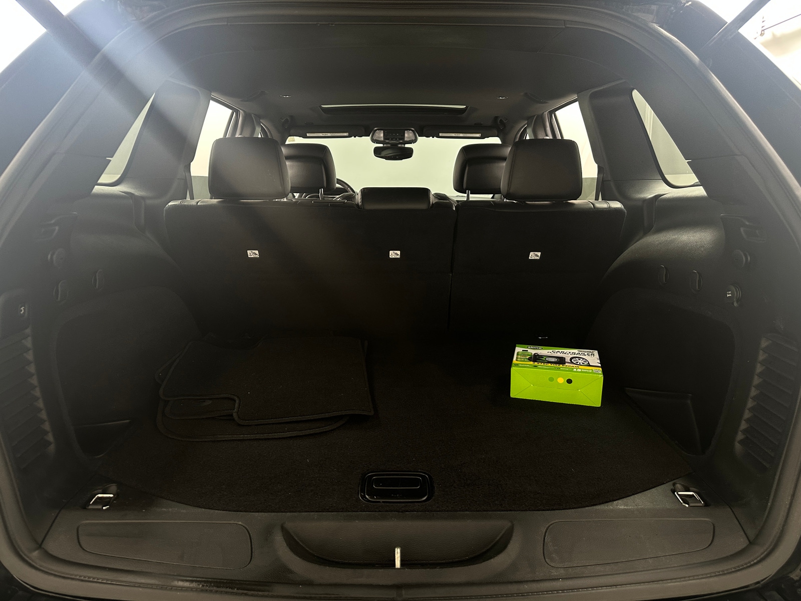 Thumbnail: 2020 Jeep Grand Cherokee - 7