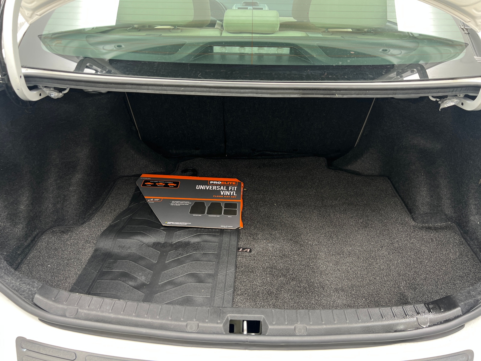 Thumbnail: 2013 Toyota Corolla - 7