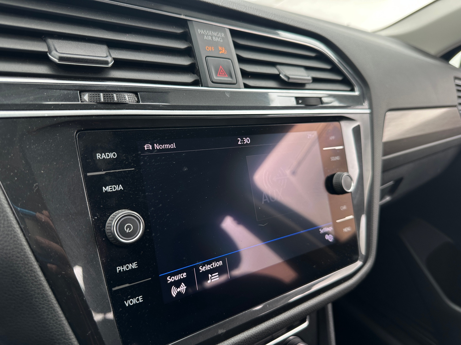 Thumbnail: 2019 Volkswagen Tiguan - 3