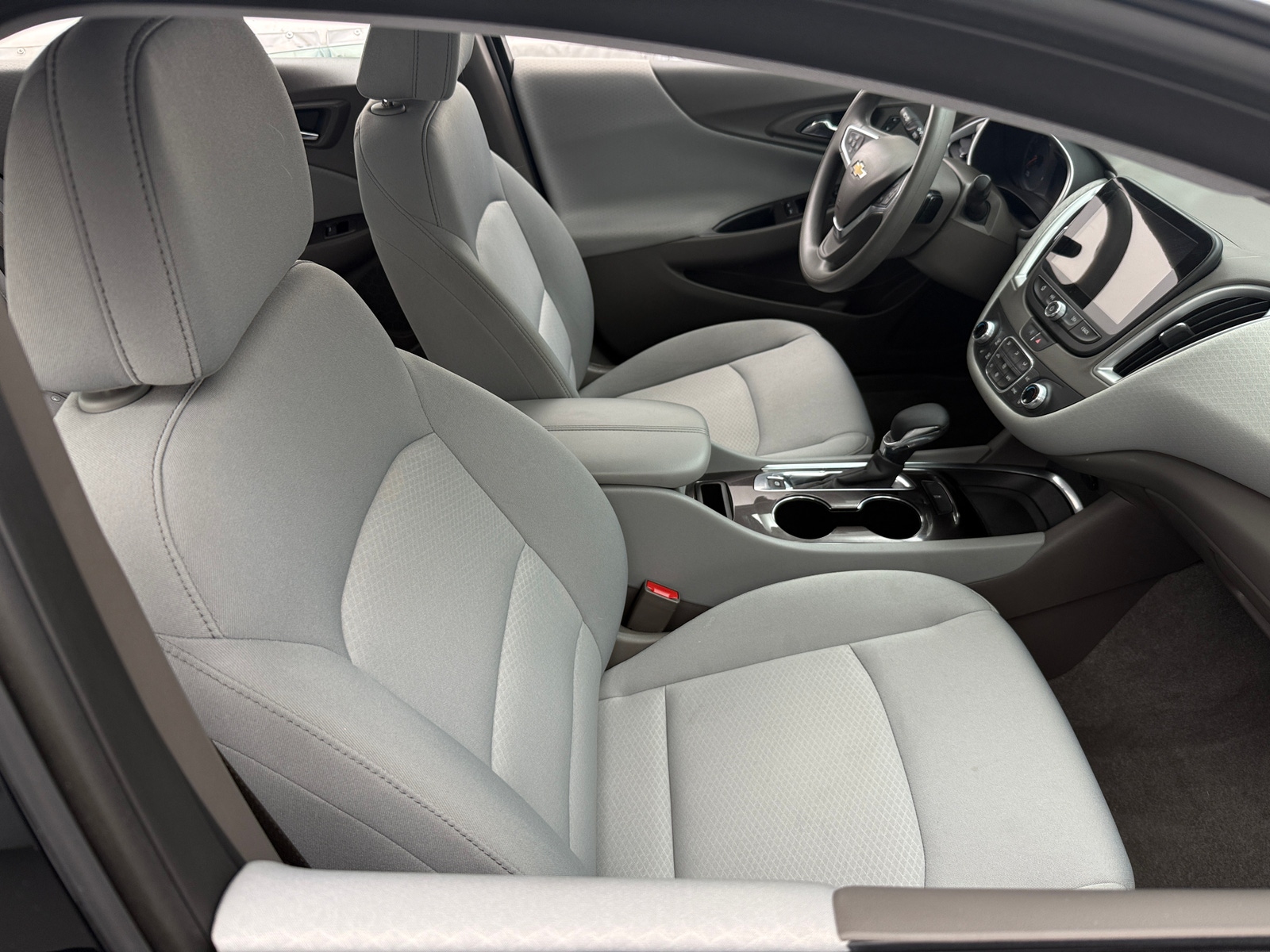 Thumbnail: 2023 Chevrolet Malibu - 2