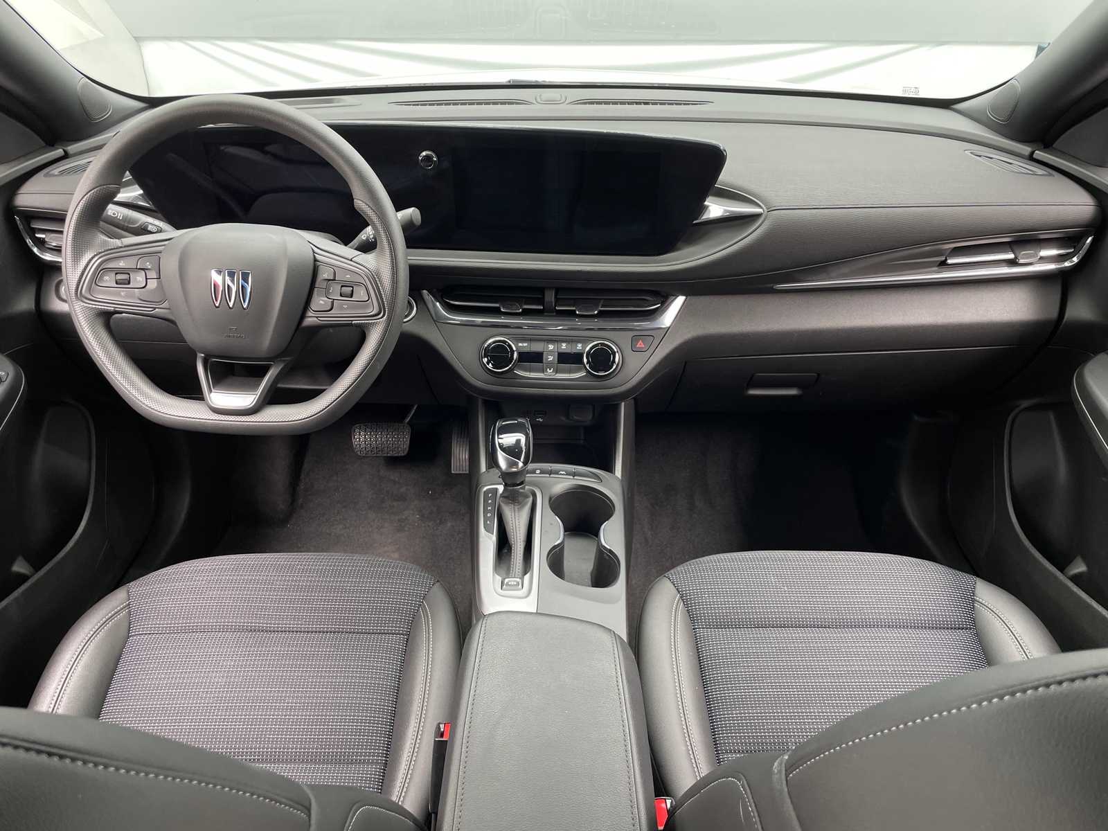 Thumbnail: 2025 Buick Envista - 3