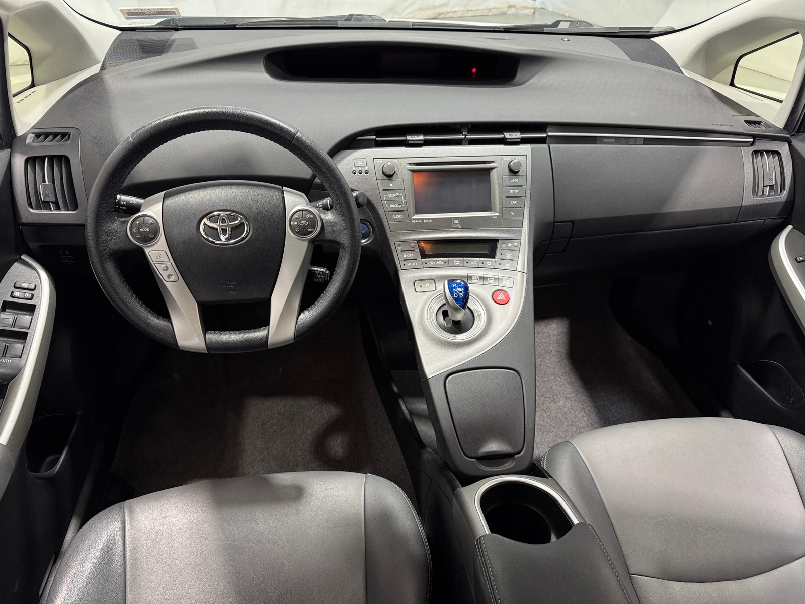 Thumbnail: 2015 Toyota Prius - 3