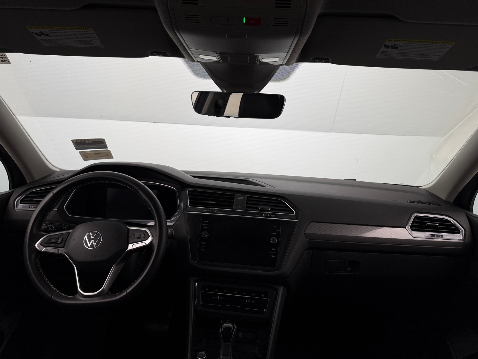 Thumbnail: 2022 Volkswagen Tiguan - 2