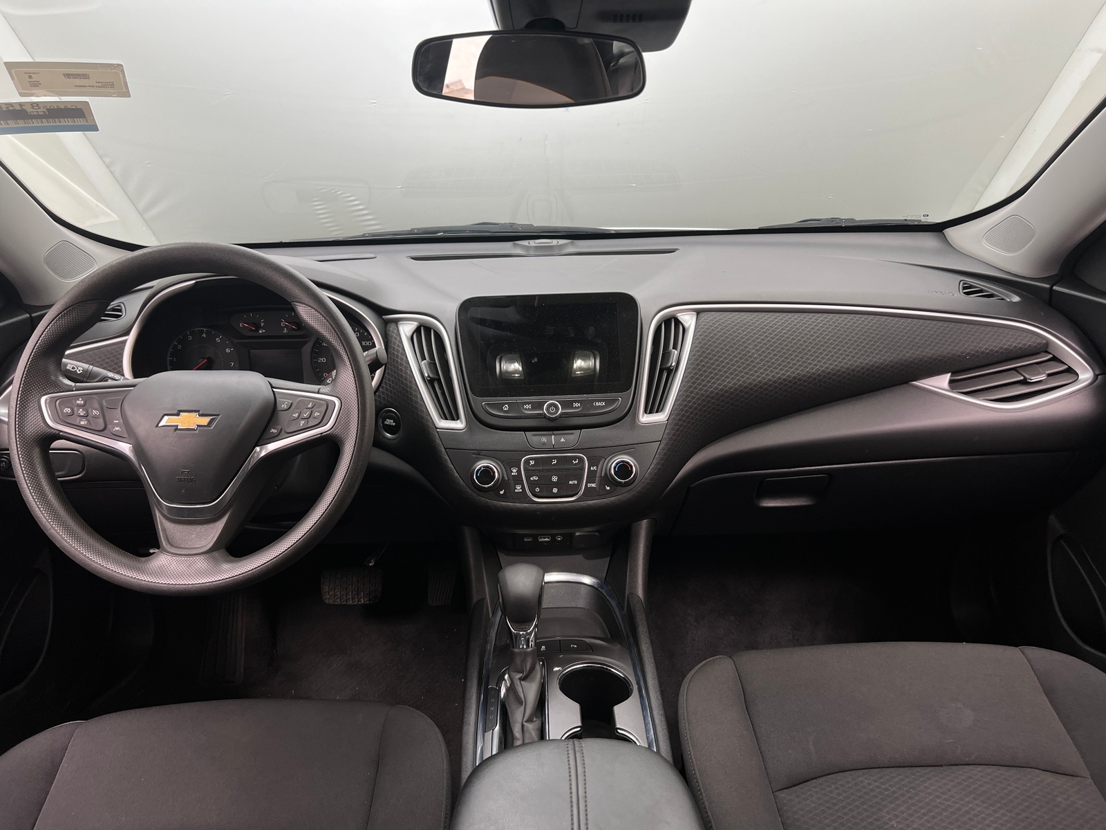 Thumbnail: 2023 Chevrolet Malibu - 3