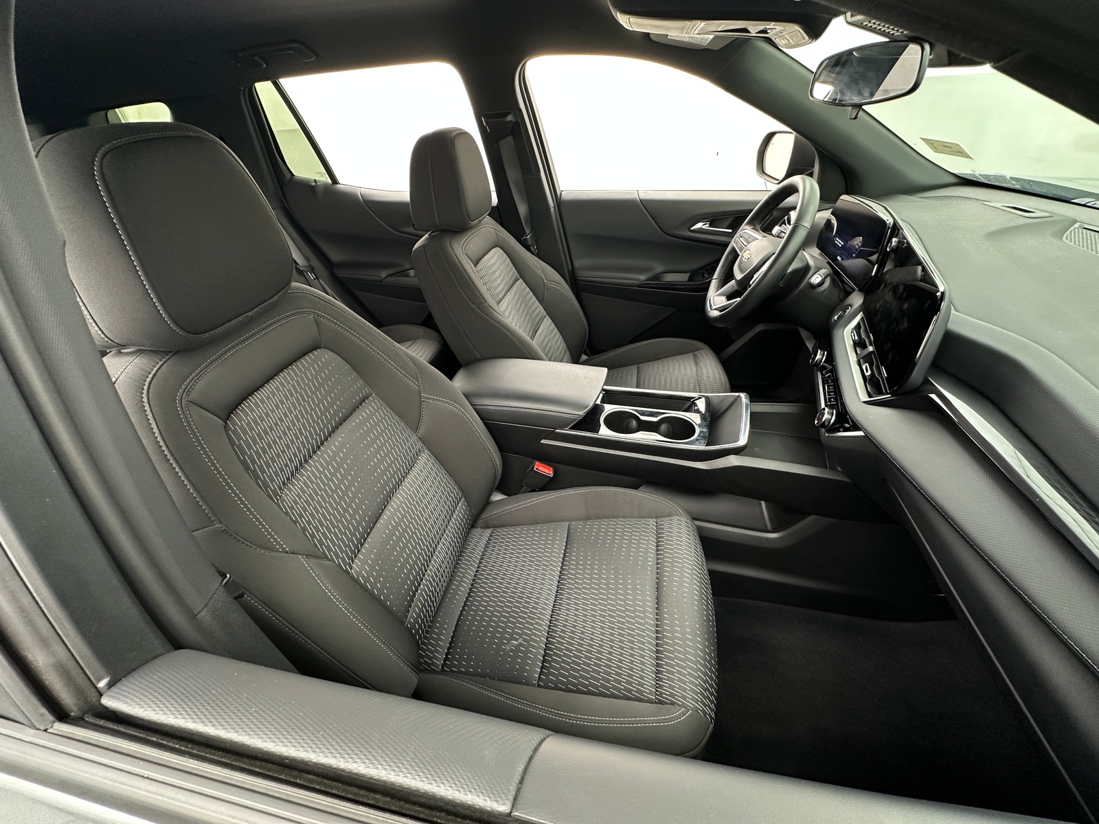 Thumbnail: 2025 Chevrolet Equinox - 2