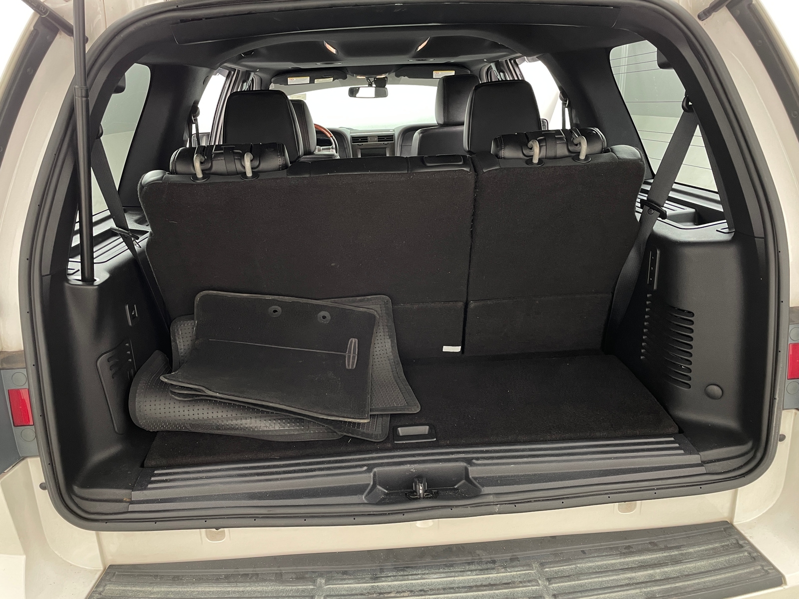 Thumbnail: 2017 Lincoln Navigator - 6