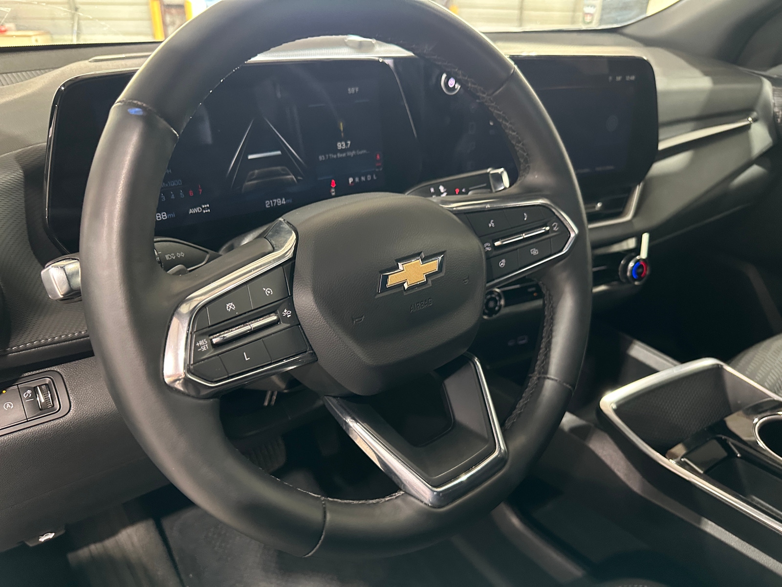 Thumbnail: 2025 Chevrolet Equinox - 5