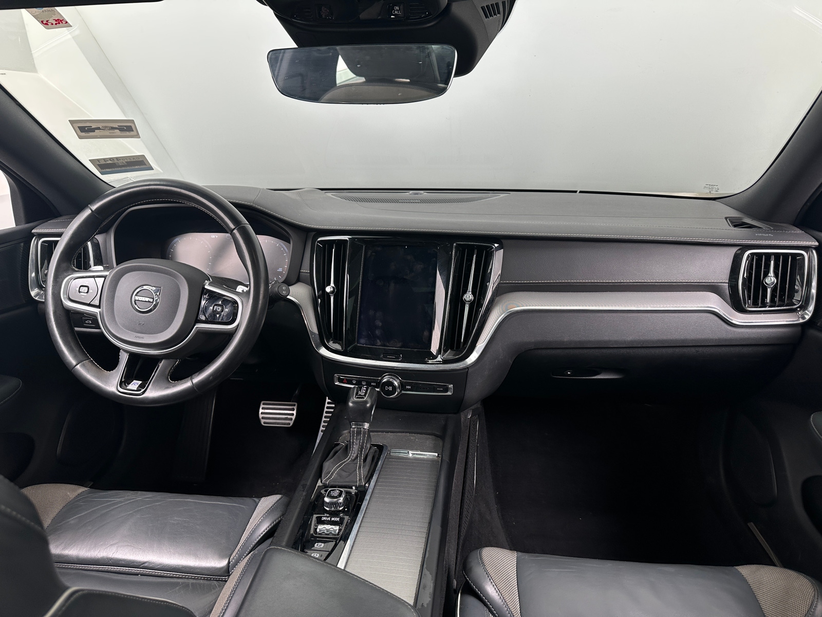 Thumbnail: 2020 Volvo V60 - 2