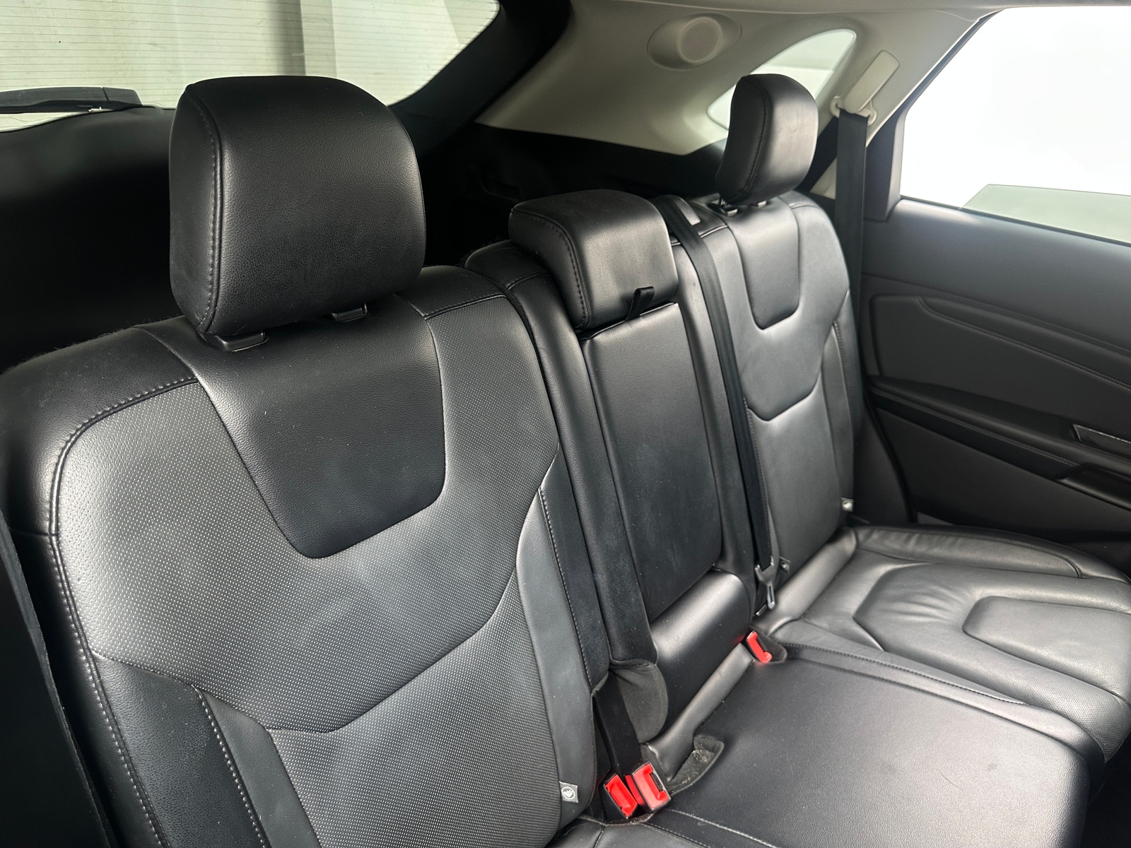 Thumbnail: 2017 Ford Edge - 5