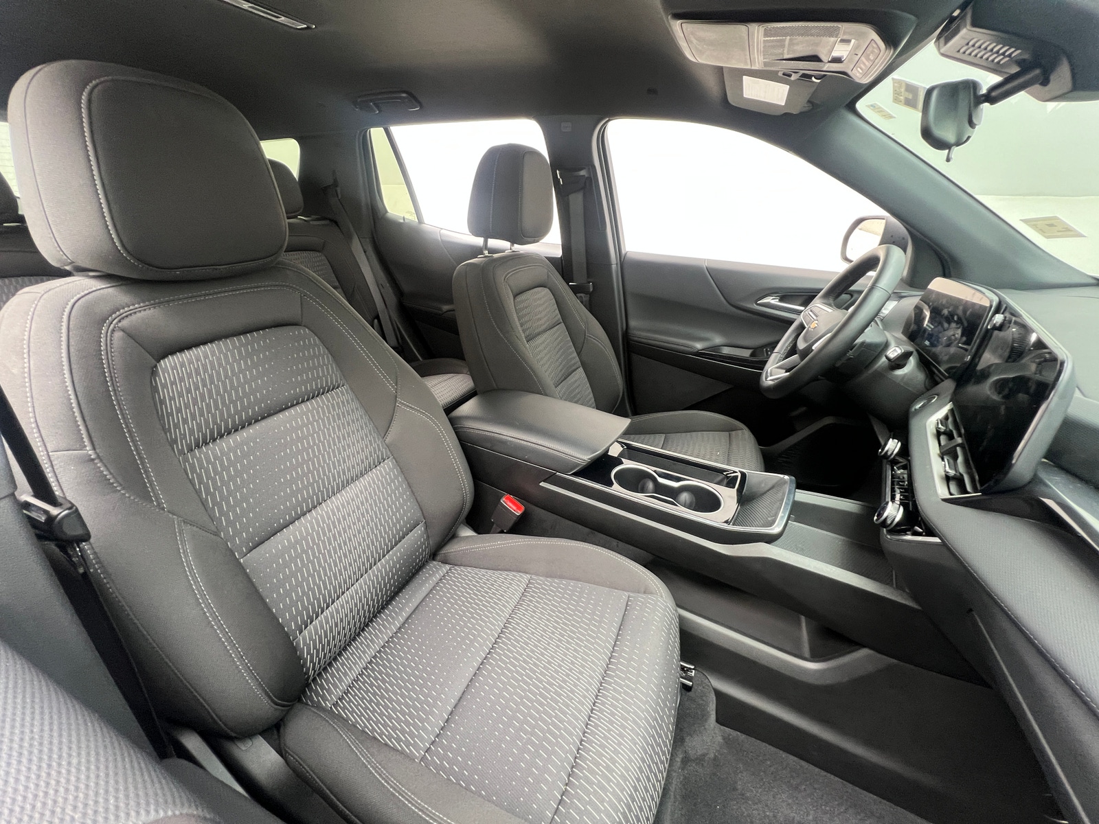 Thumbnail: 2025 Chevrolet Equinox - 2