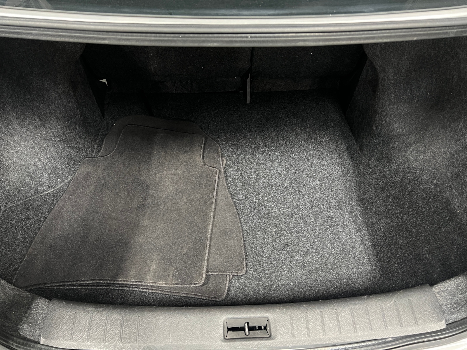 Thumbnail: 2019 Nissan Sentra - 7