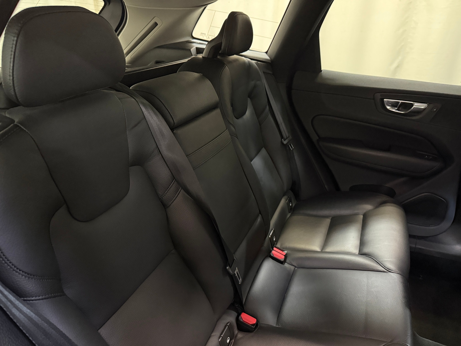 Thumbnail: 2019 Volvo XC60 - 5