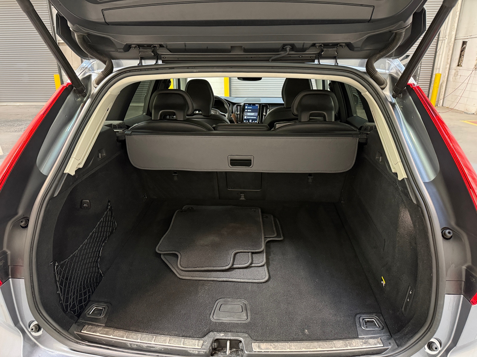 Thumbnail: 2019 Volvo XC60 - 6