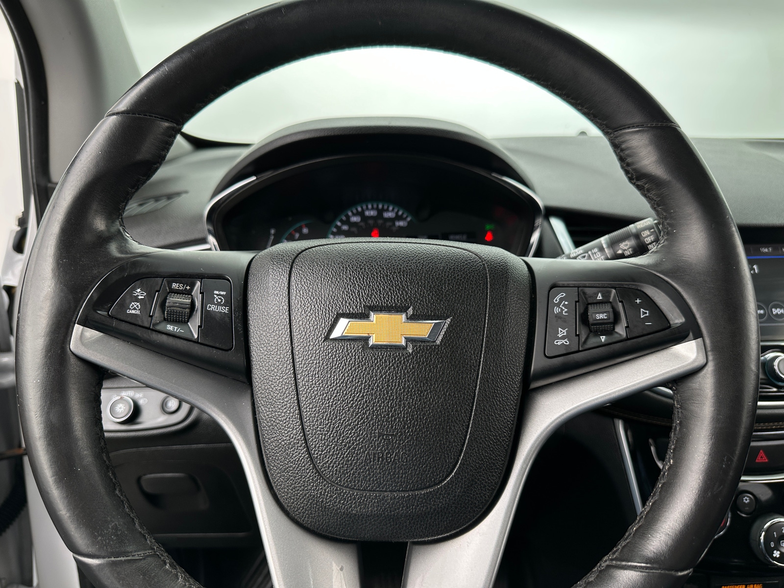 Thumbnail: 2018 Chevrolet Trax - 4