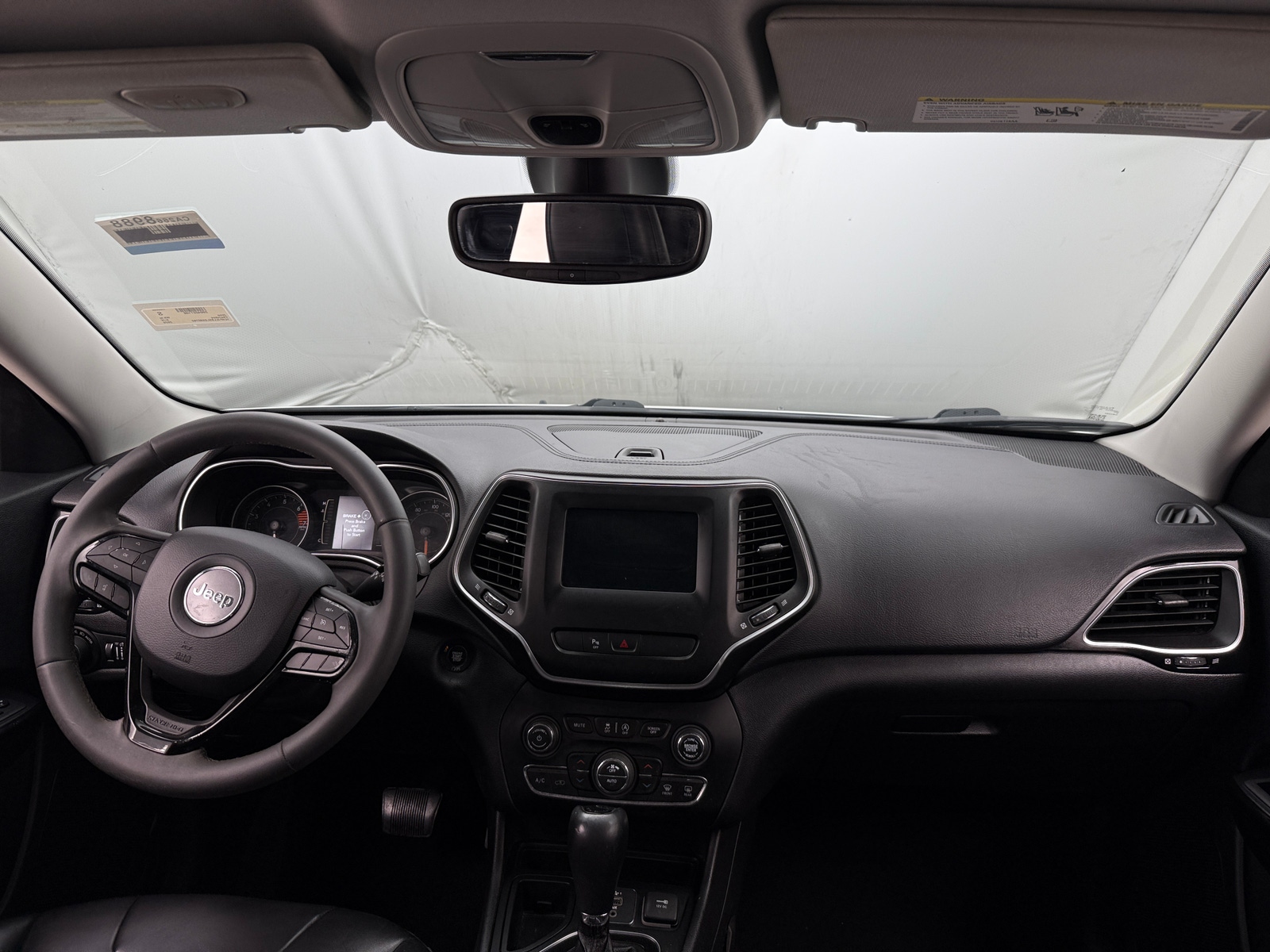 Thumbnail: 2020 Jeep Cherokee - 3