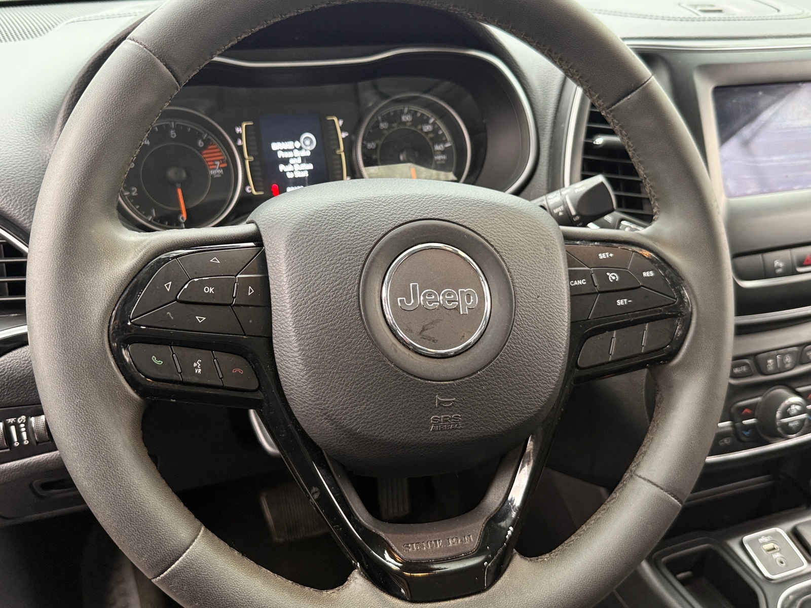 Thumbnail: 2020 Jeep Cherokee - 5