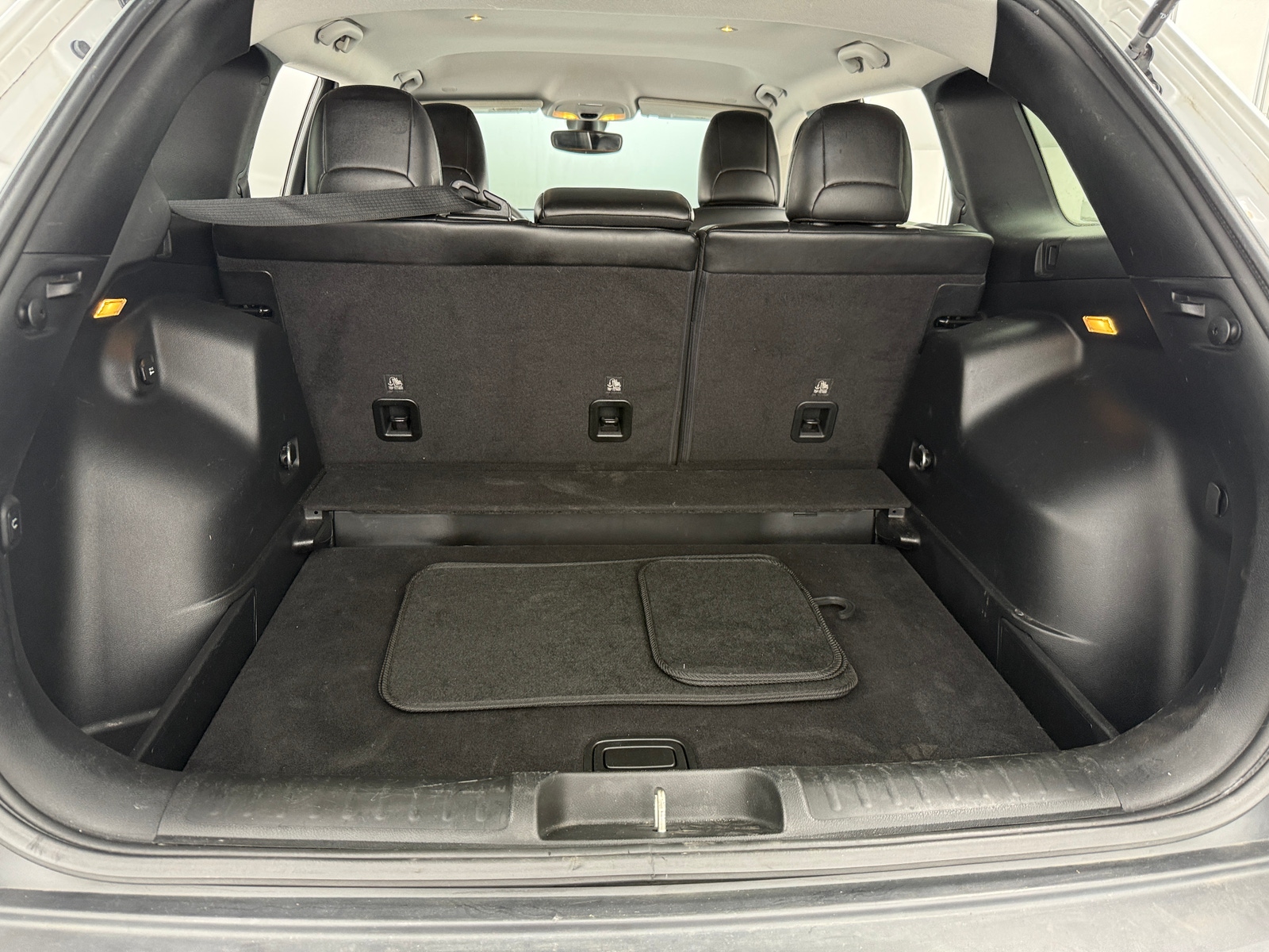 Thumbnail: 2020 Jeep Cherokee - 7