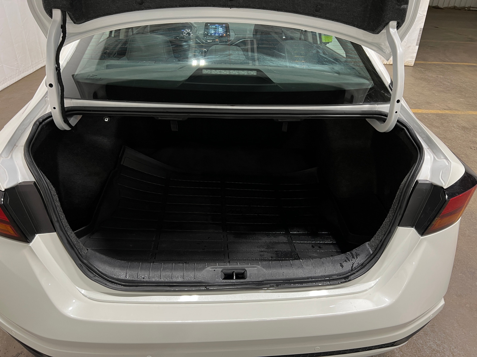 Thumbnail: 2024 Nissan Altima - 7