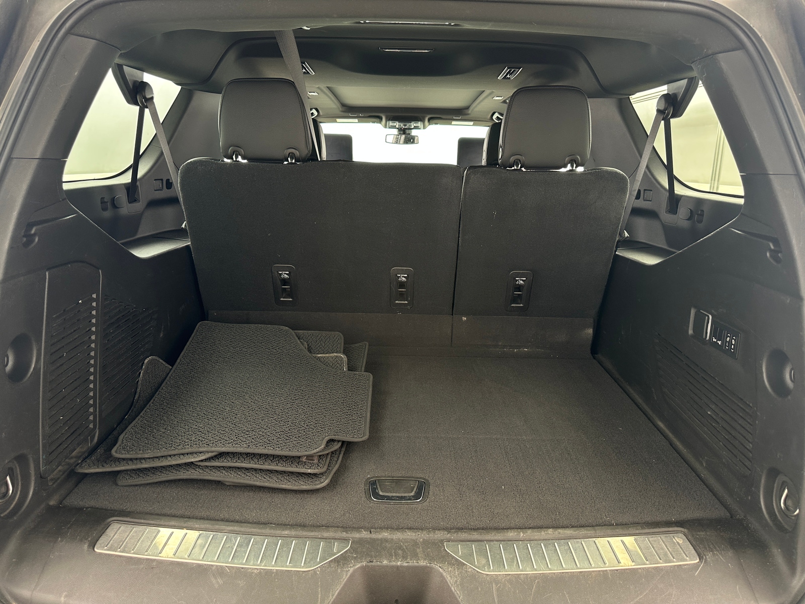 Thumbnail: 2021 GMC Yukon XL - 6