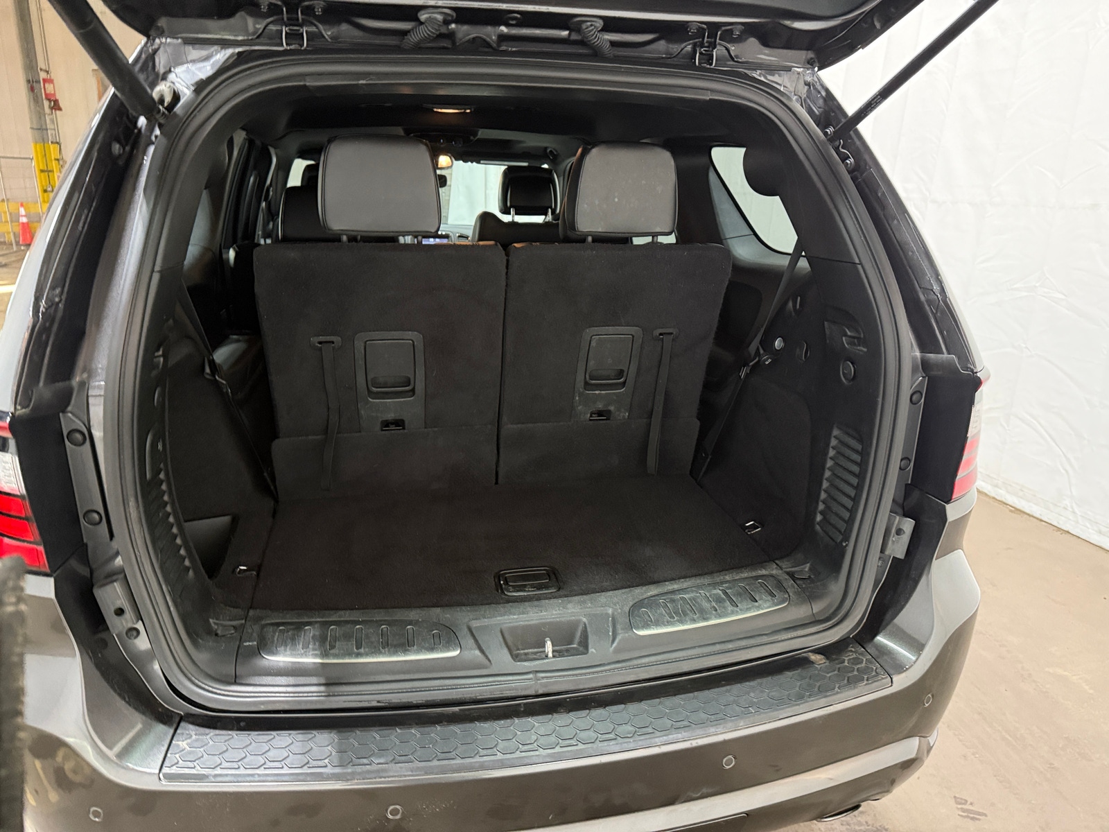 Thumbnail: 2018 Dodge Durango - 6