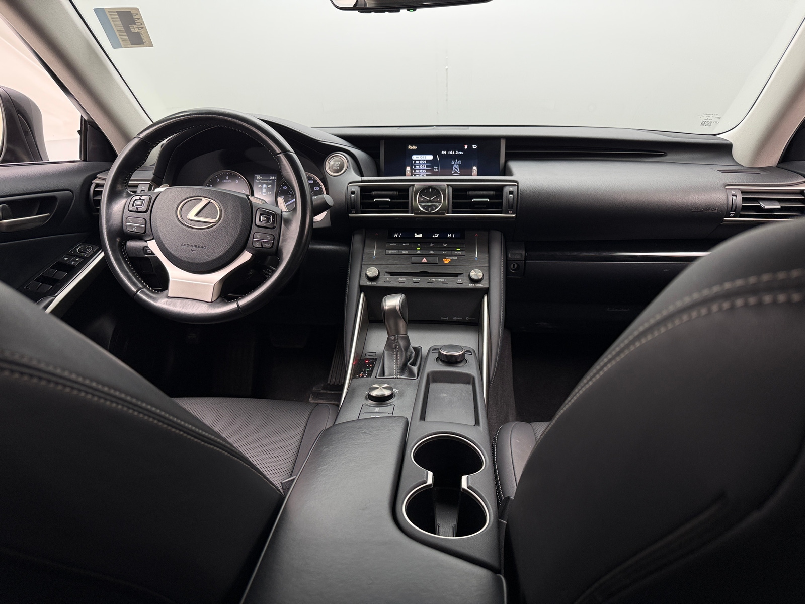 Thumbnail: 2019 Lexus IS - 2