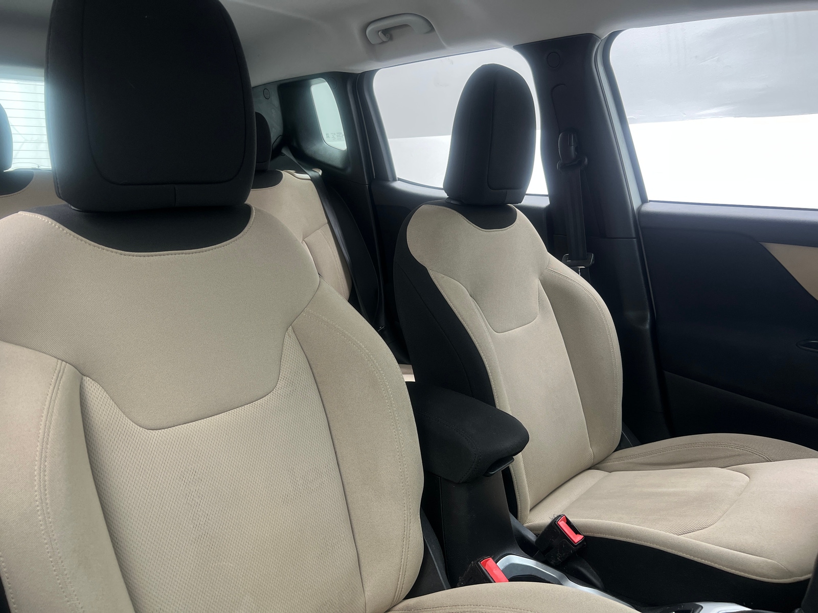 Thumbnail: 2015 Jeep Renegade - 2