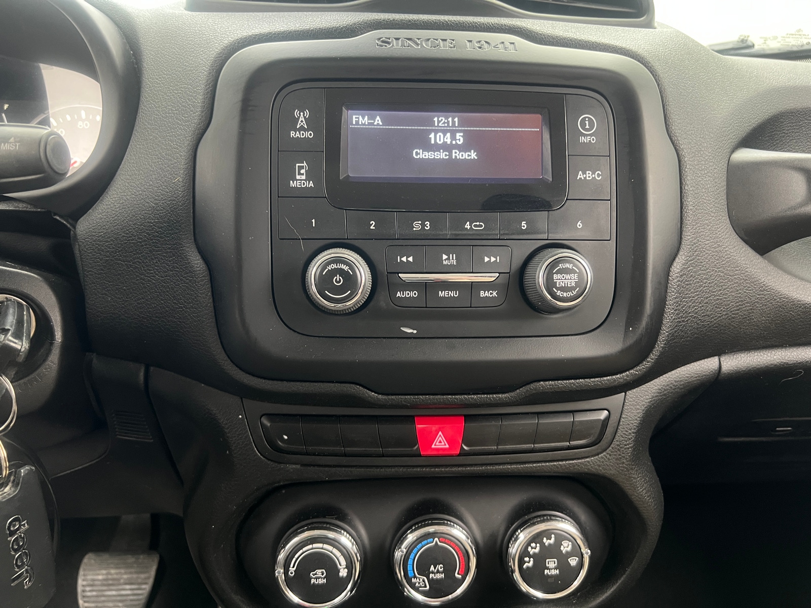 Thumbnail: 2015 Jeep Renegade - 4