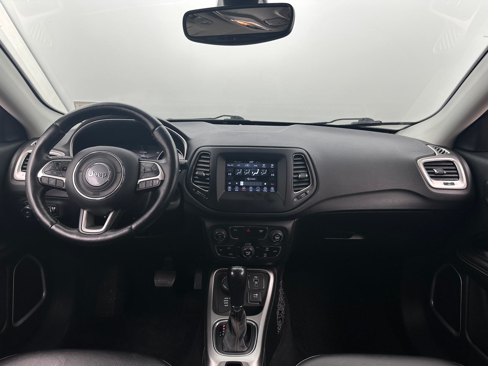 Thumbnail: 2019 Jeep Compass - 3