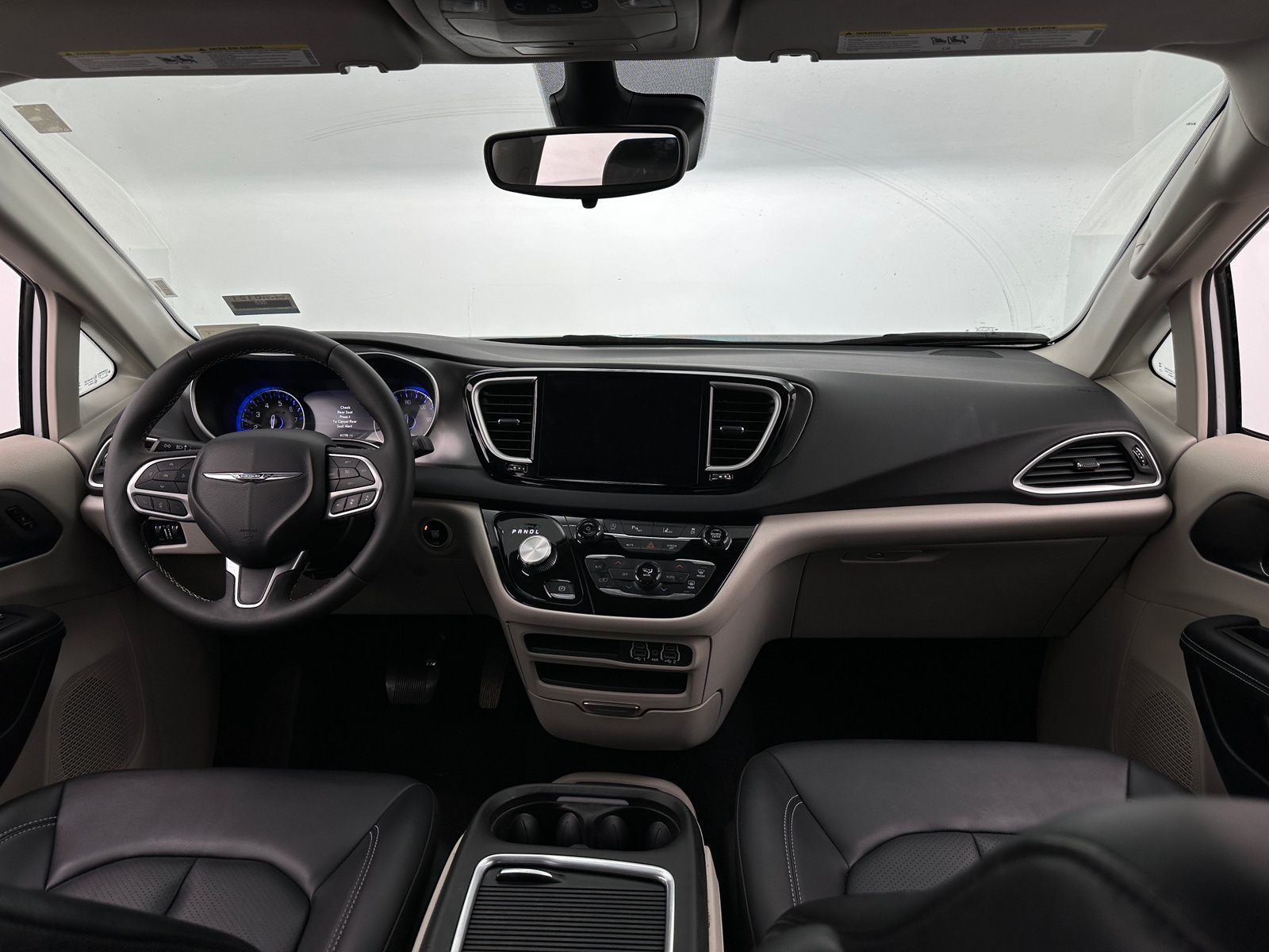 Thumbnail: 2024 Chrysler Pacifica - 2