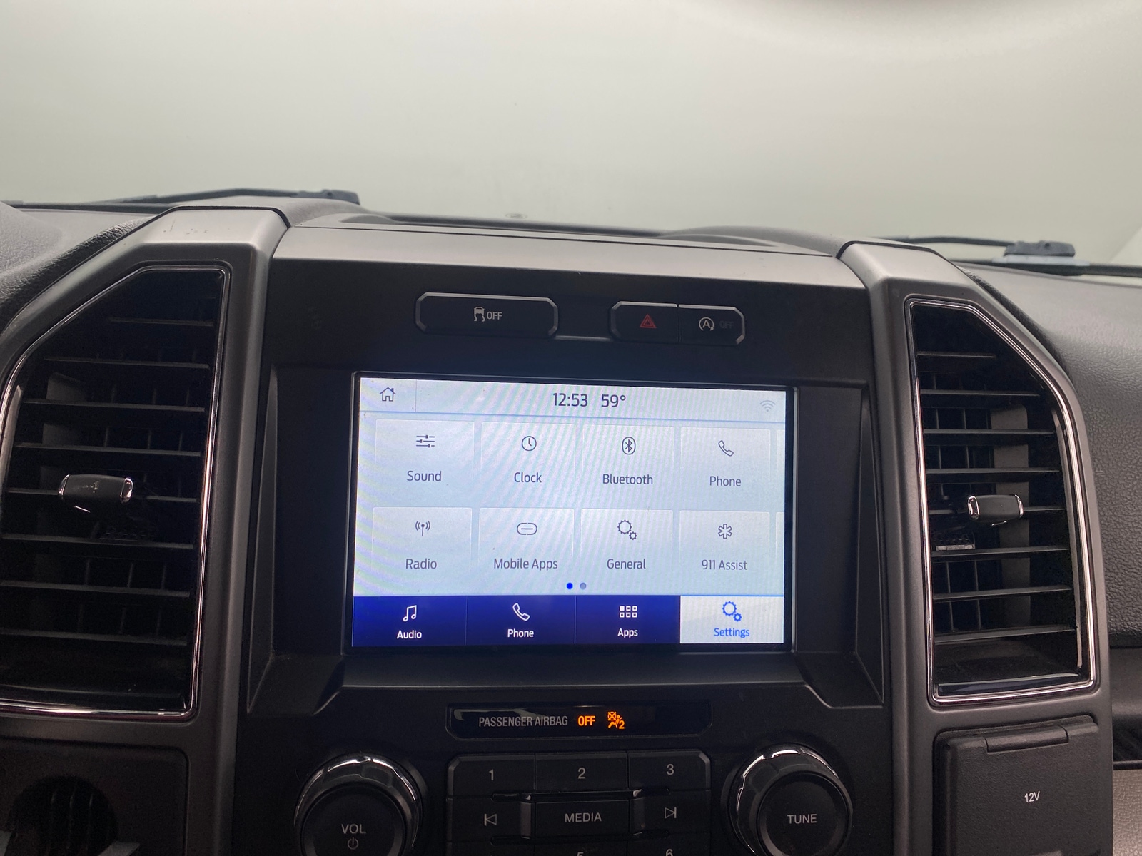 Thumbnail: 2019 Ford Econoline - 4