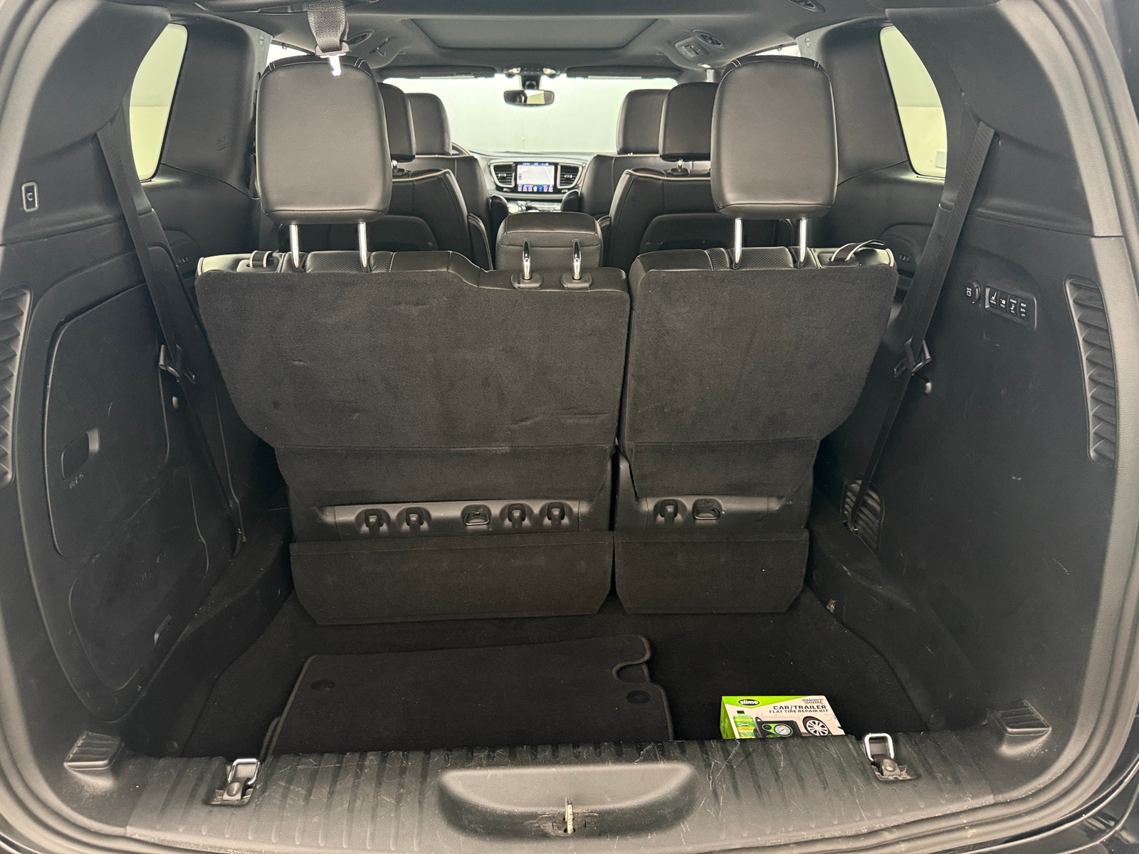 Thumbnail: 2020 Chrysler Pacifica - 6