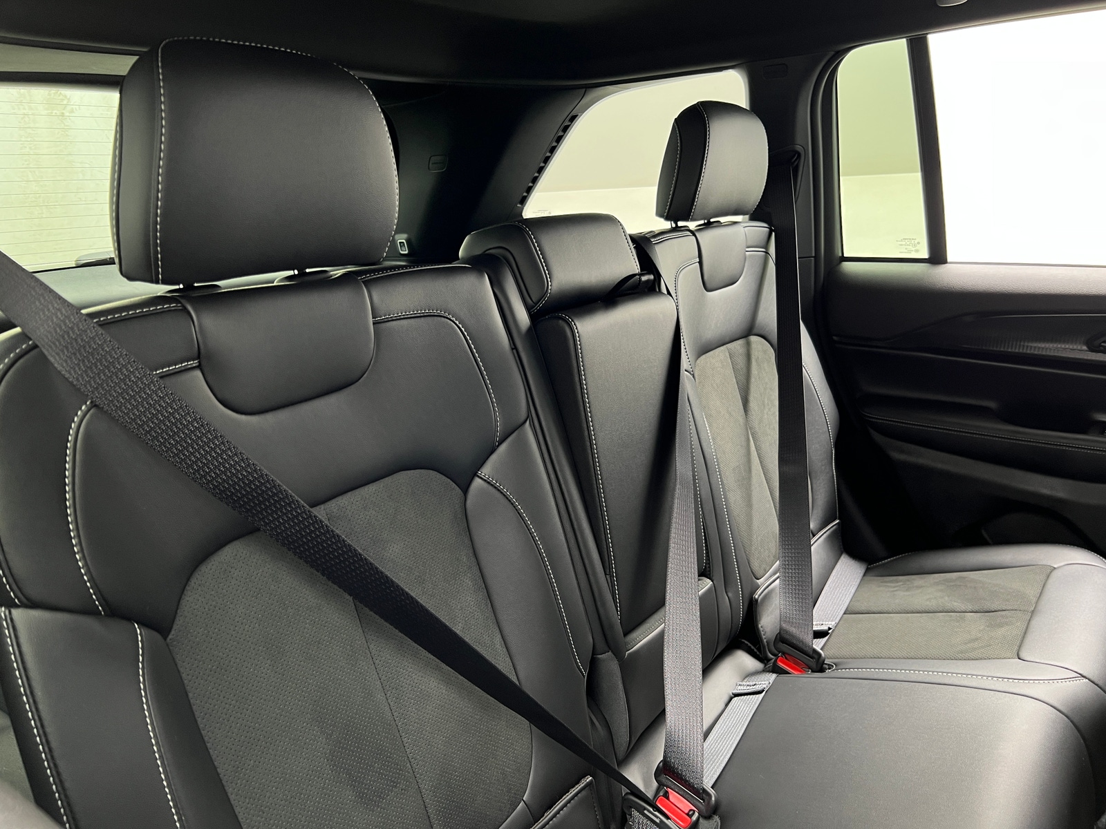 Thumbnail: 2025 Jeep Grand Cherokee - 5