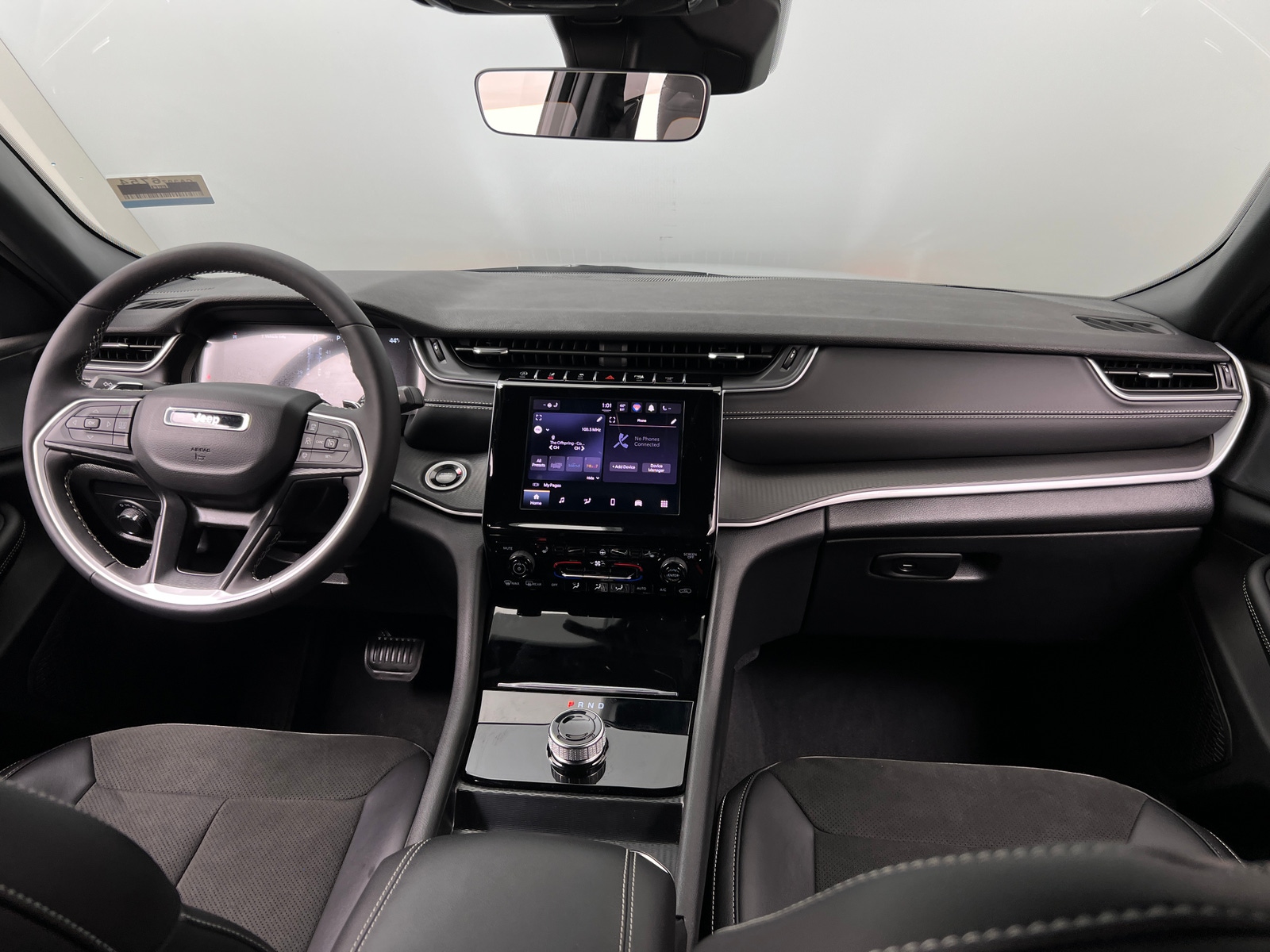 Thumbnail: 2025 Jeep Grand Cherokee - 2