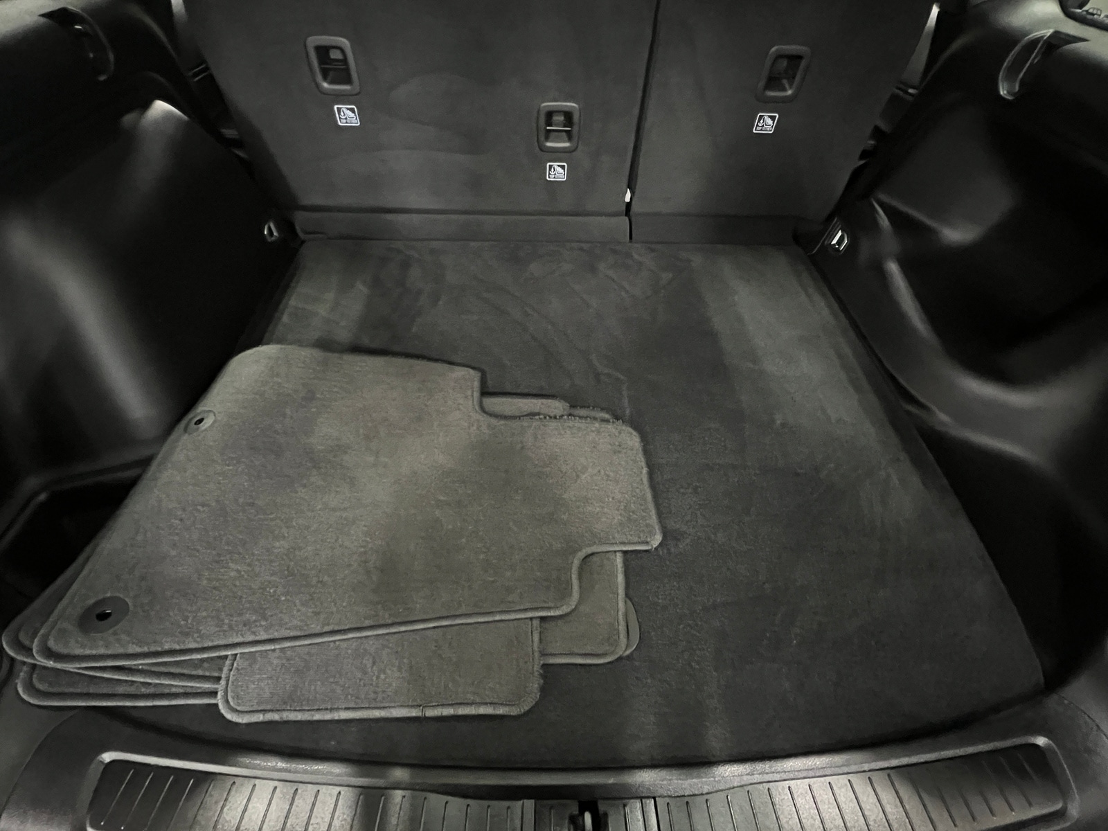 Thumbnail: 2025 Jeep Grand Cherokee - 6