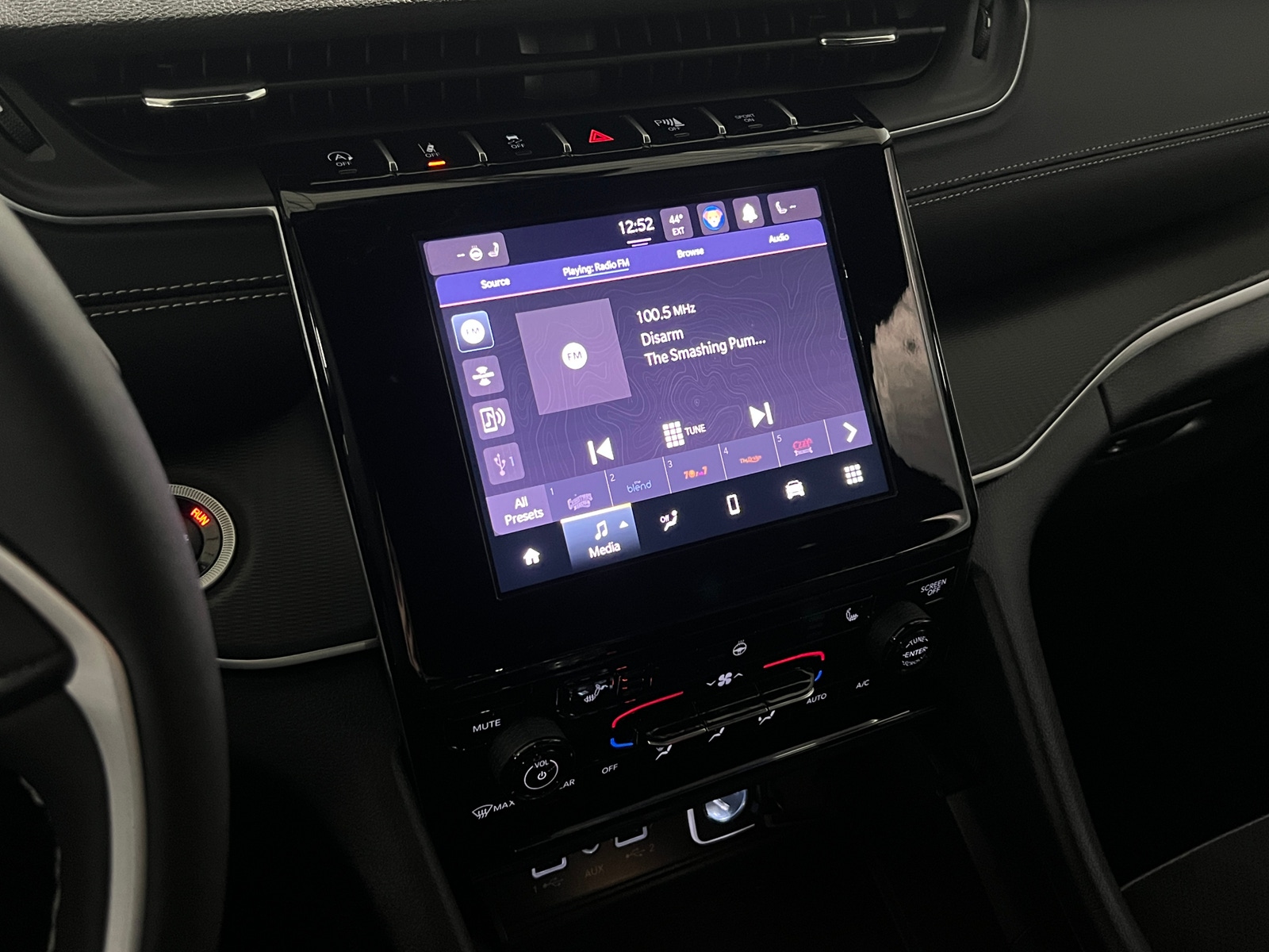 Thumbnail: 2025 Jeep Grand Cherokee - 3