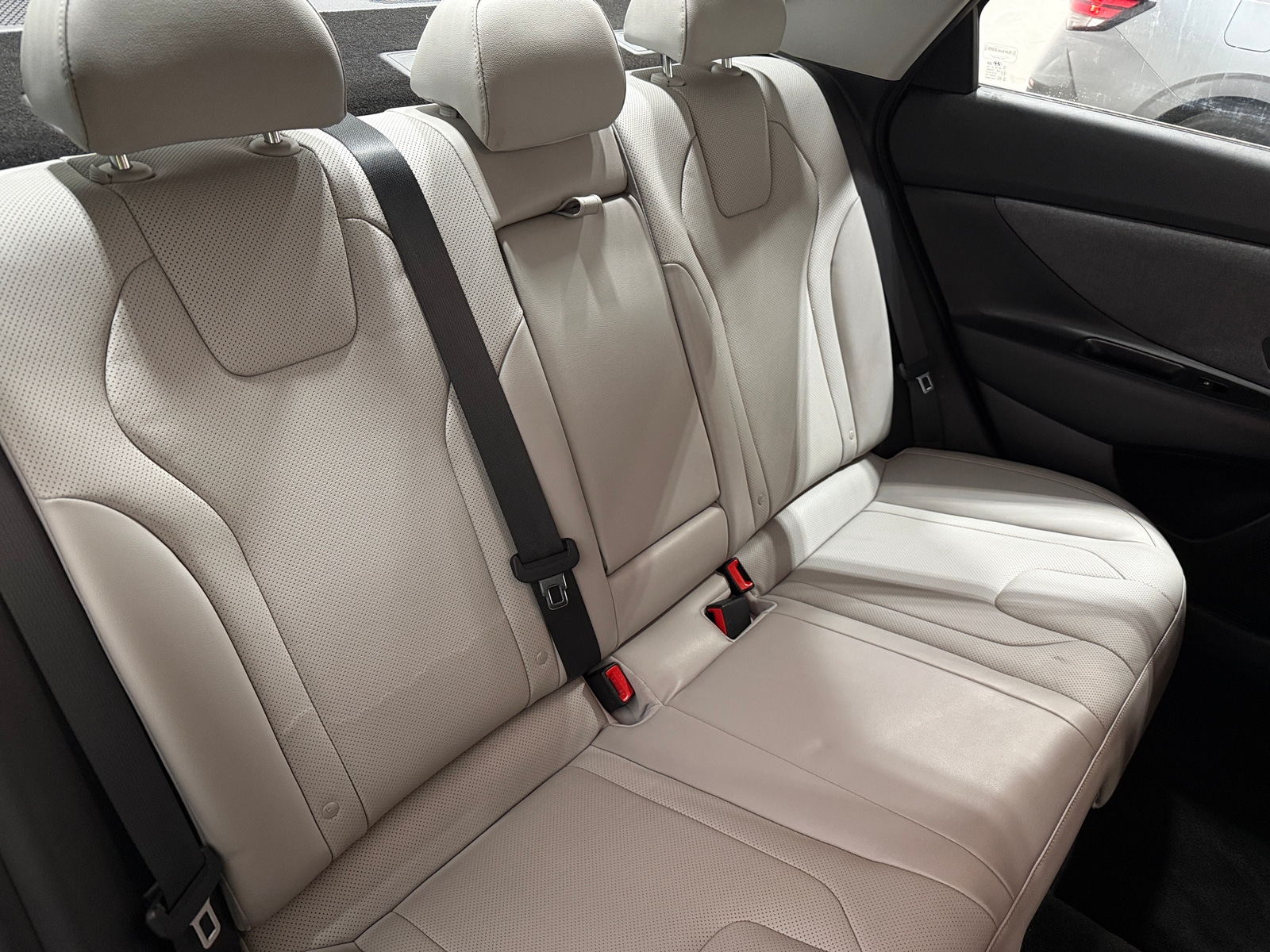 Thumbnail: 2023 Hyundai Elantra - 5