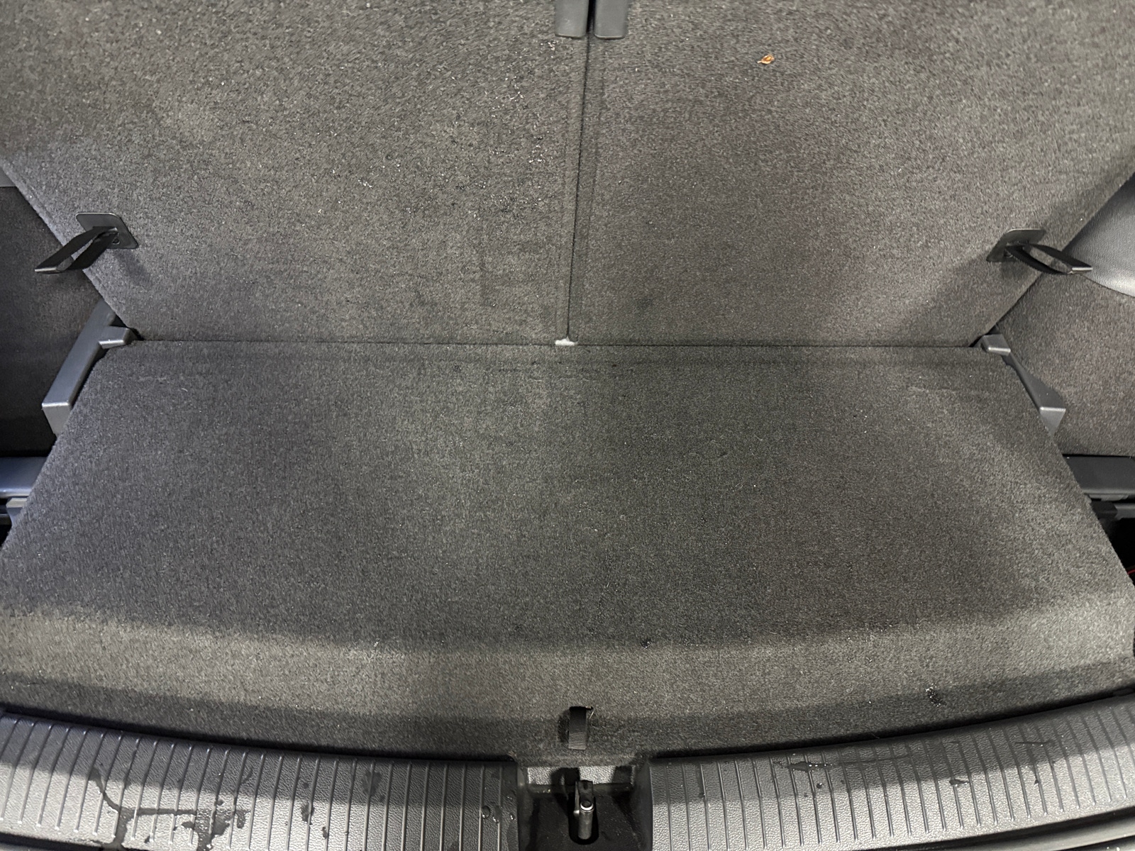 Thumbnail: 2023 Volkswagen Tiguan - 6