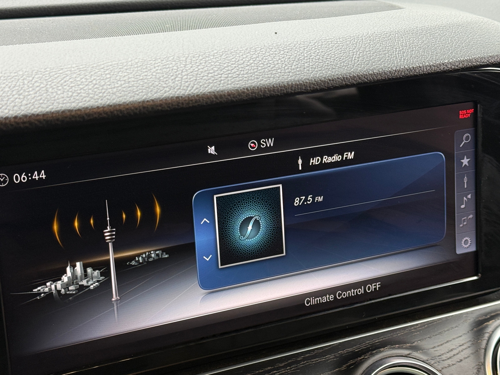 Thumbnail: 2018 Mercedes-Benz E-Class - 3