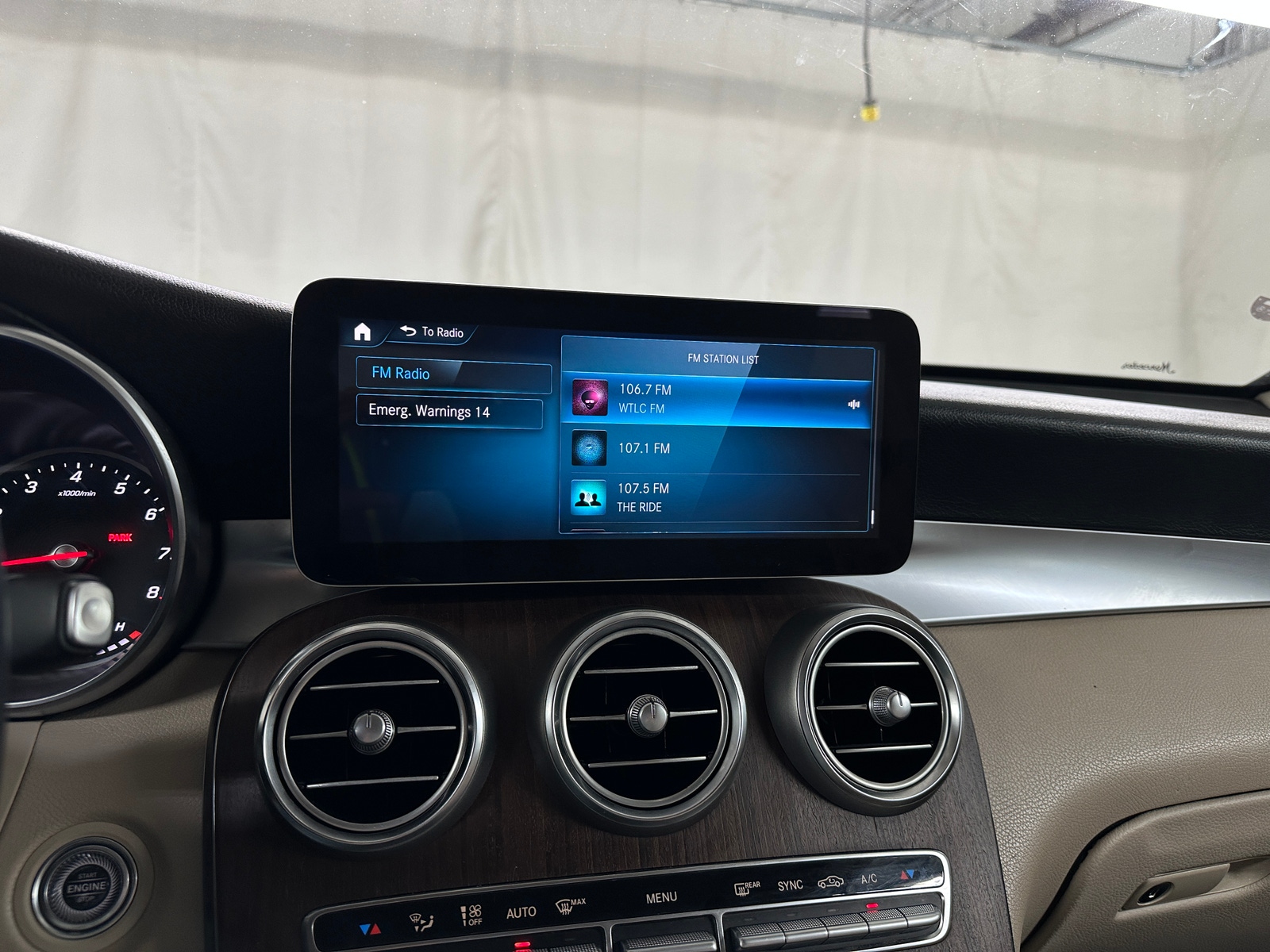 Thumbnail: 2020 Mercedes-Benz GLC - 3