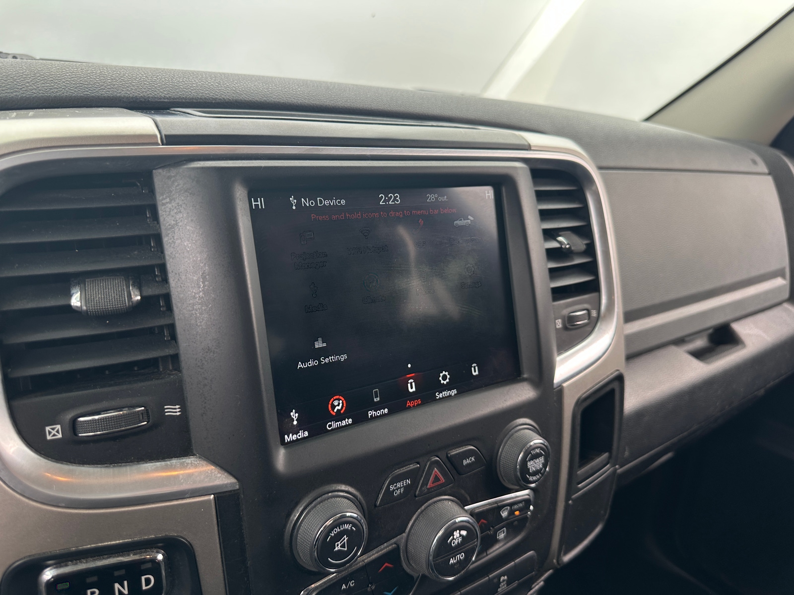 Thumbnail: 2019 RAM 1500 Classic - 4