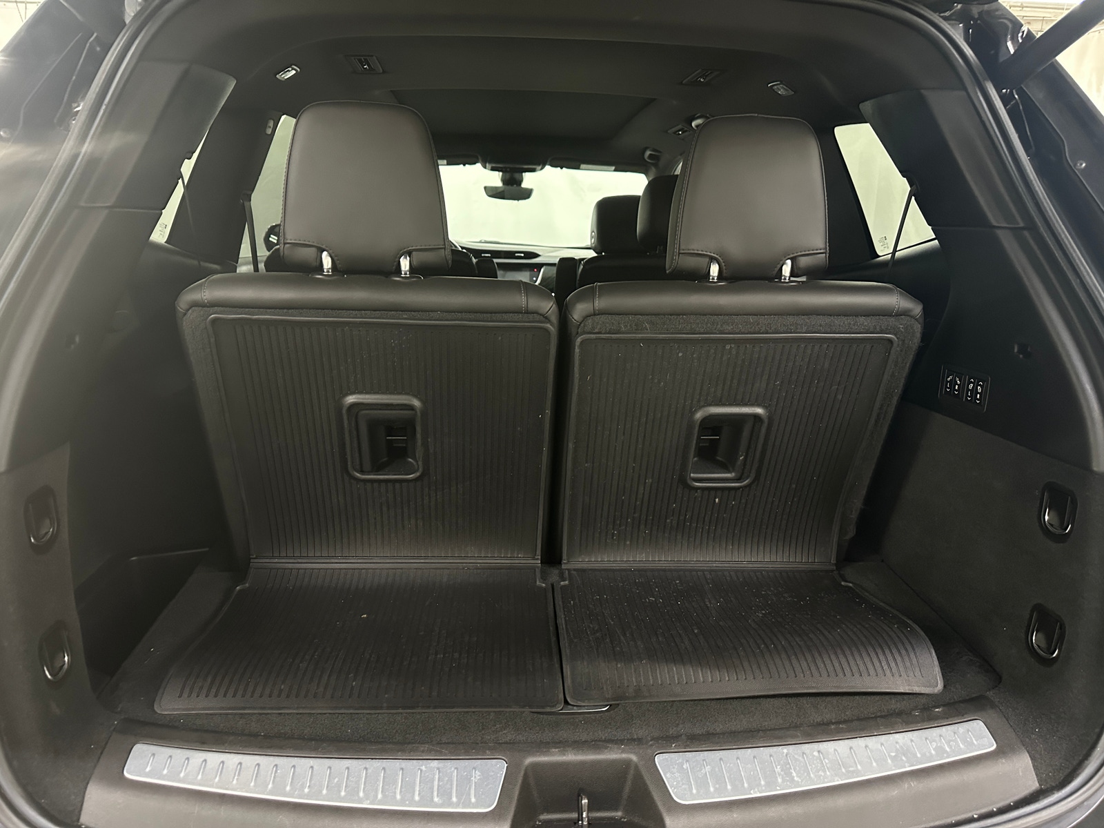 Thumbnail: 2020 Cadillac XT6 - 6