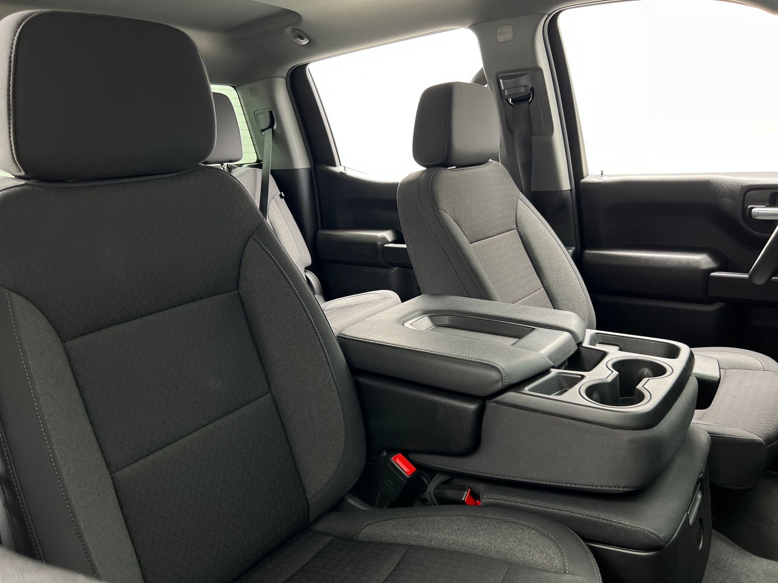 Thumbnail: 2025 Chevrolet Silverado 1500 - 2