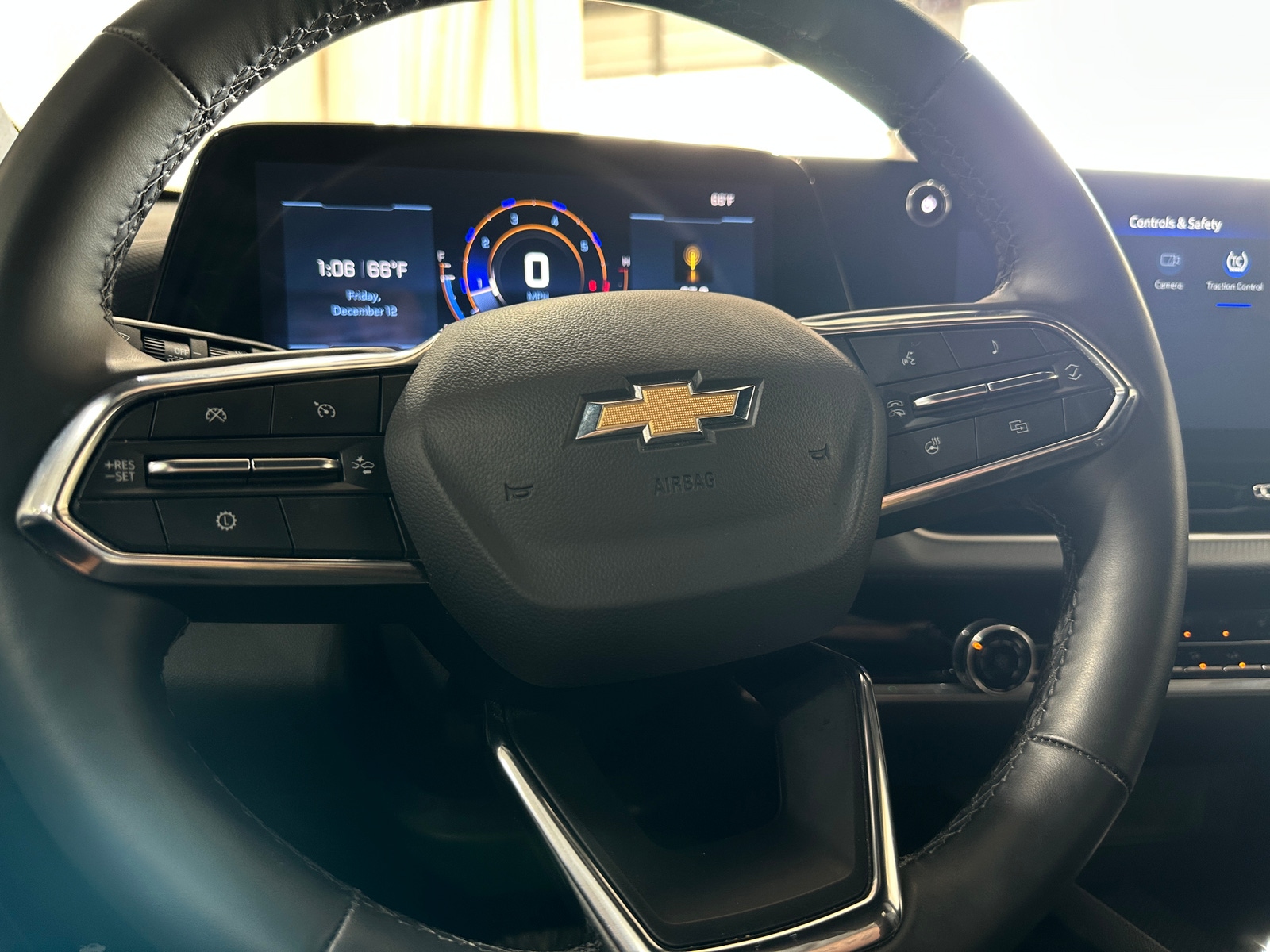 Thumbnail: 2025 Chevrolet Equinox - 5